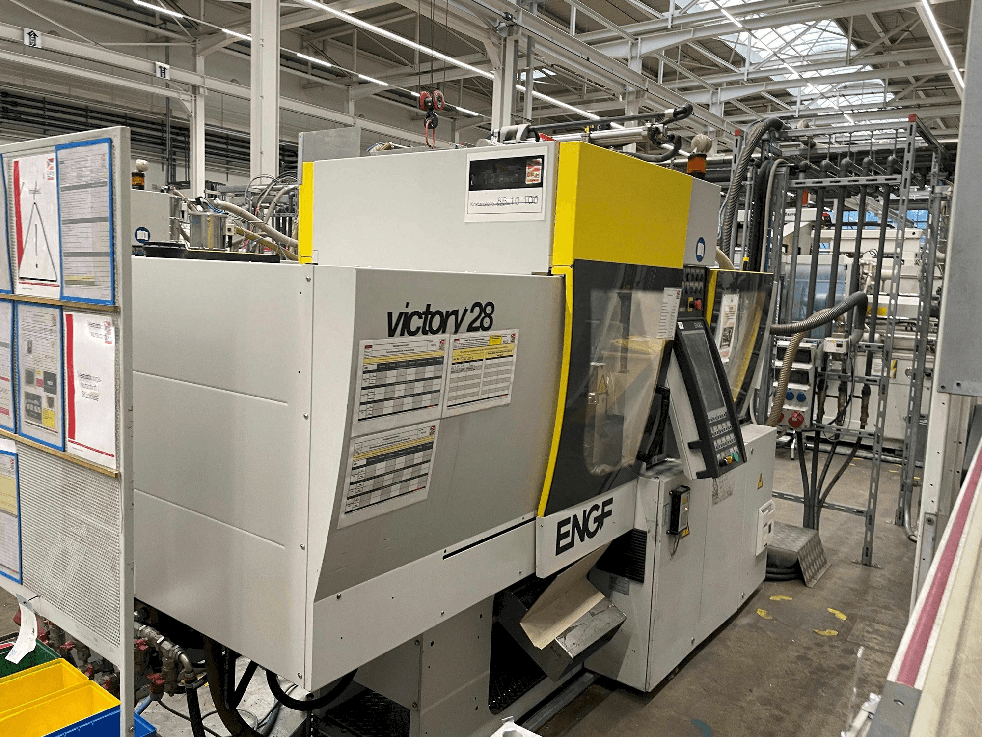 Makine Engel Victory 200/28 - Önden görünüm