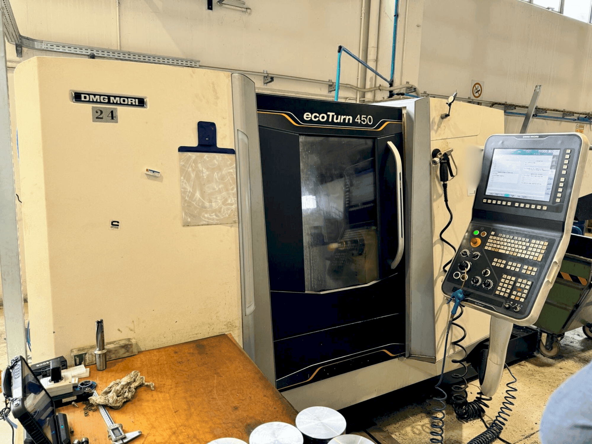 Makine DMG MORI EcoTurn 450 V3 - Önden görünüm