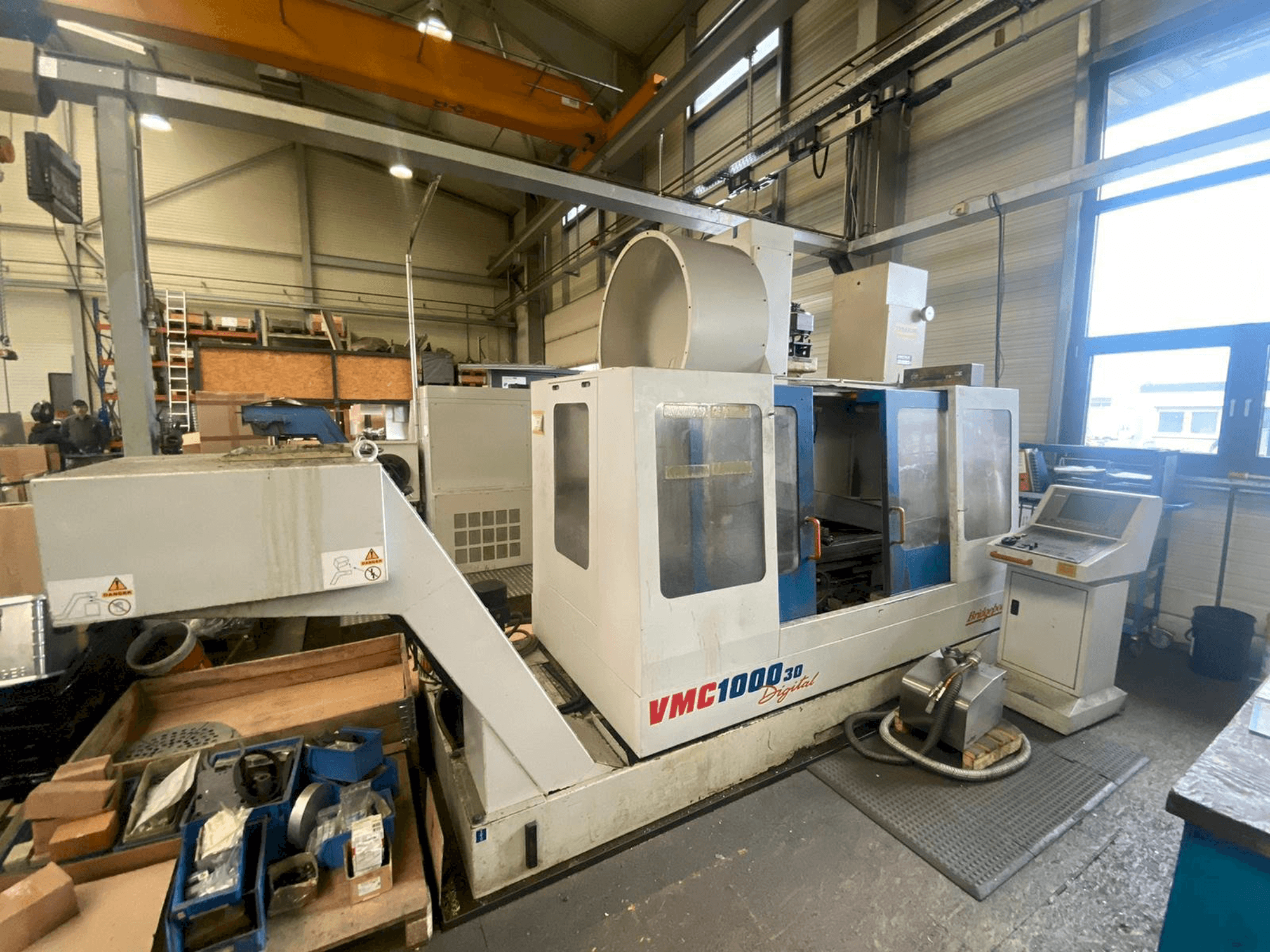 Makine Bridgeport VMC 1000/30 - Önden görünüm