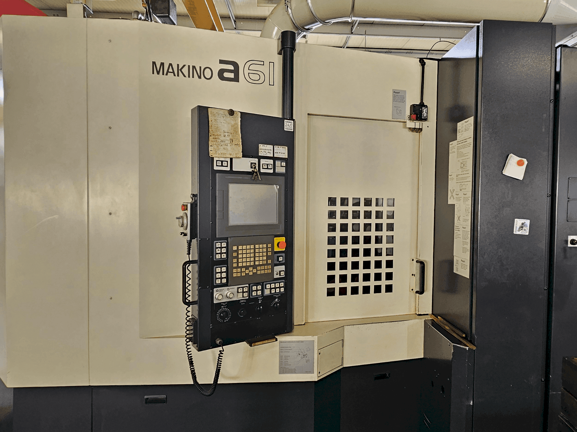 Makine Makino a61 - Önden görünüm
