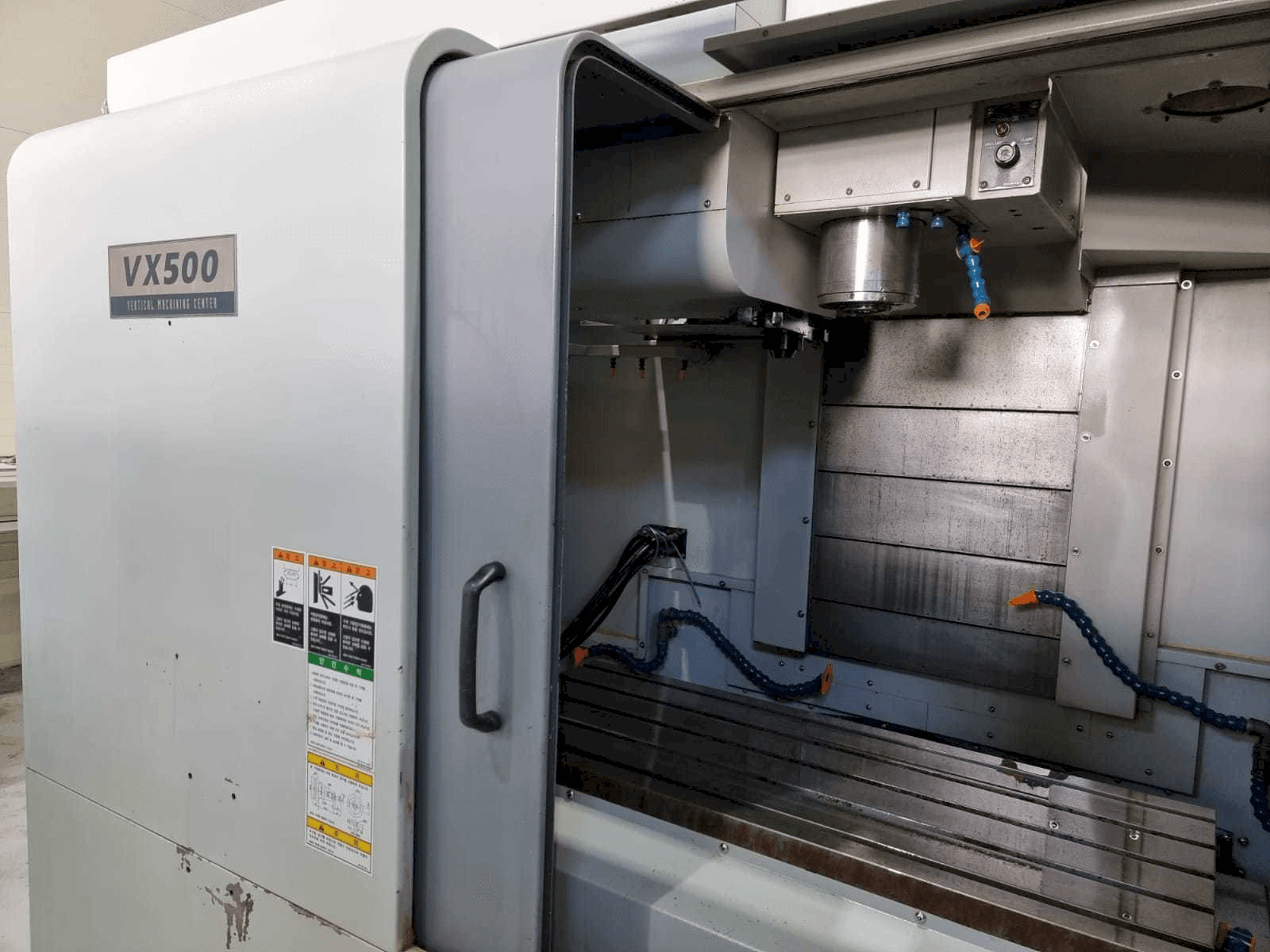 Makine Hyundai Wia VX500 - Önden görünüm