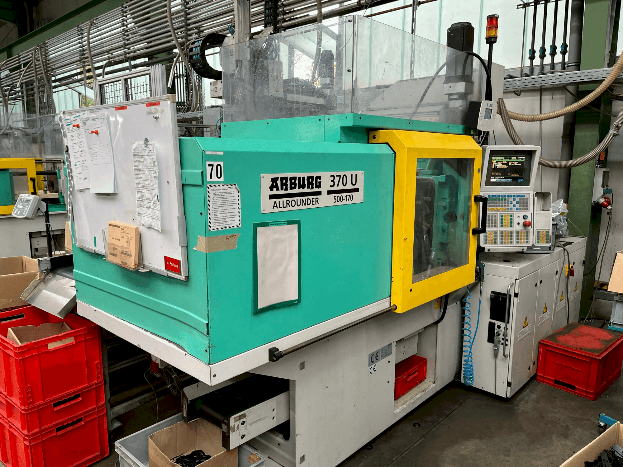 Makine Arburg Allrounder 370-50 U - Önden görünüm