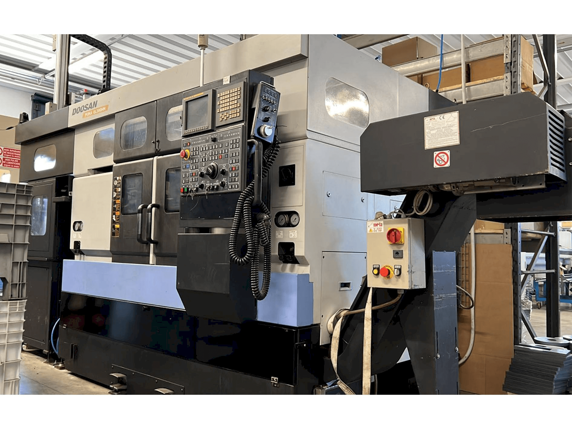 Makine Doosan Puma QL 200HM - Önden görünüm