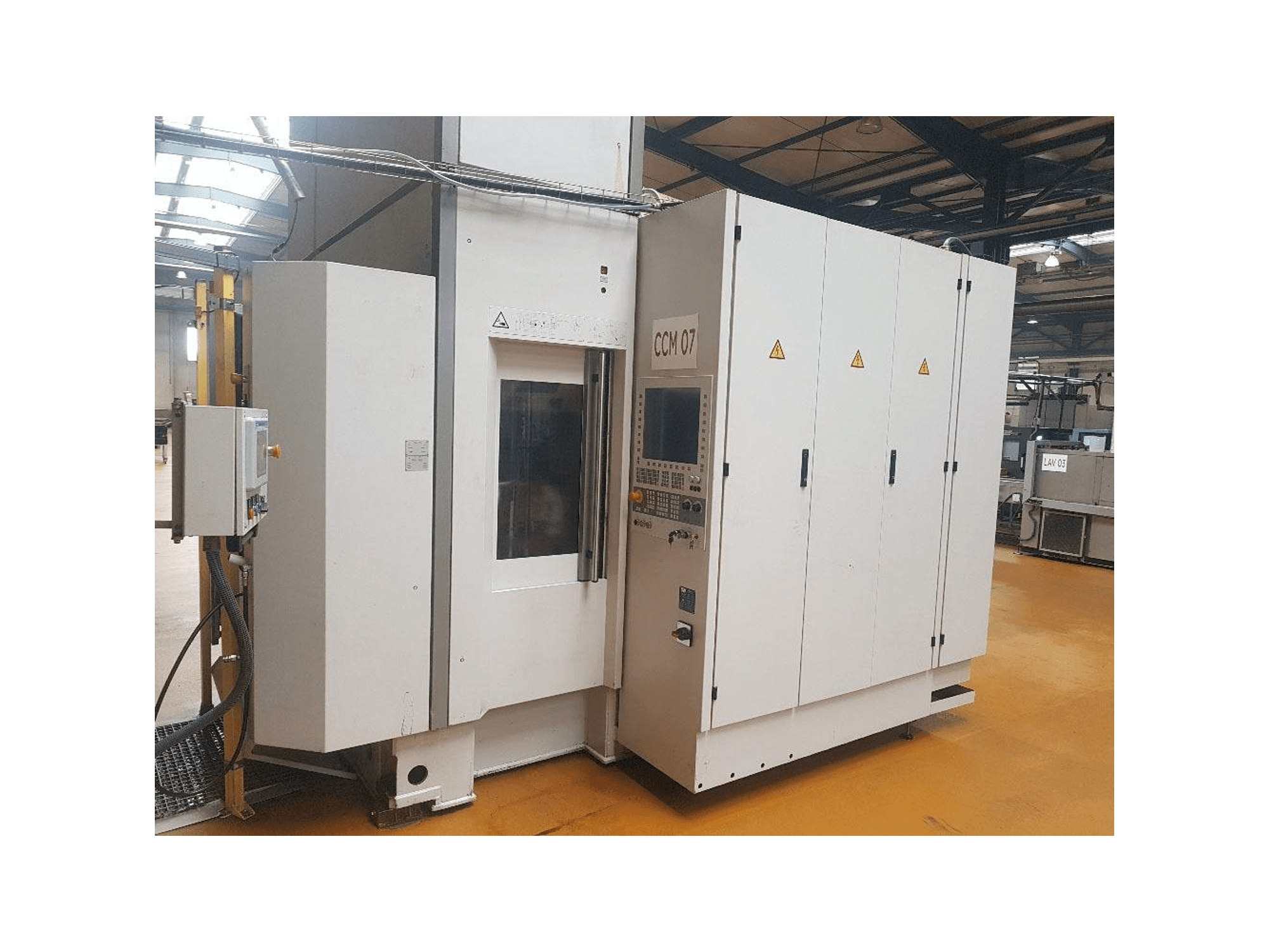 Makine SW BA322 - Önden görünüm