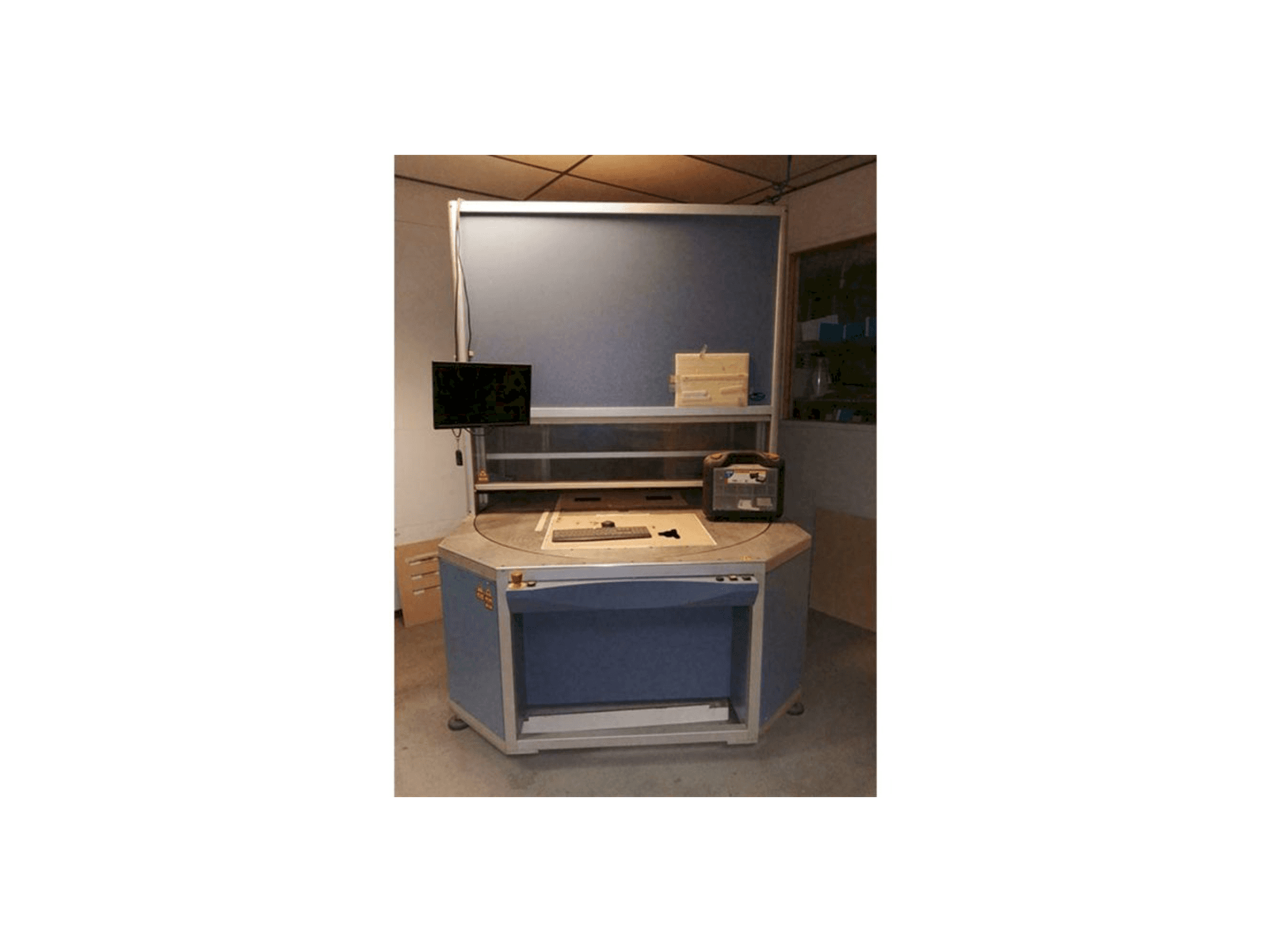 Makine SEI Laser INFINITY 5070 - Önden görünüm