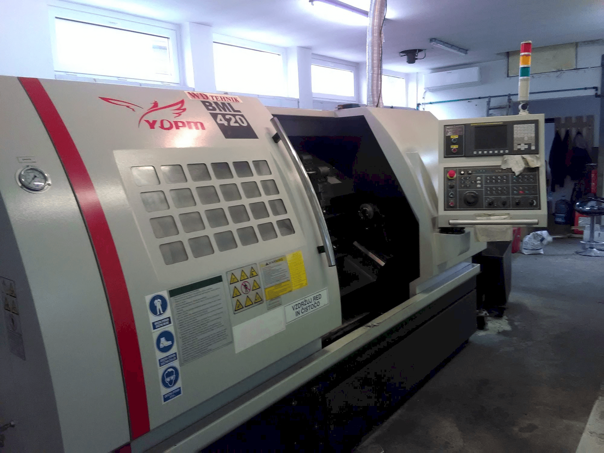 Makine Yida BML-420 - Sol taraftaki görüntü