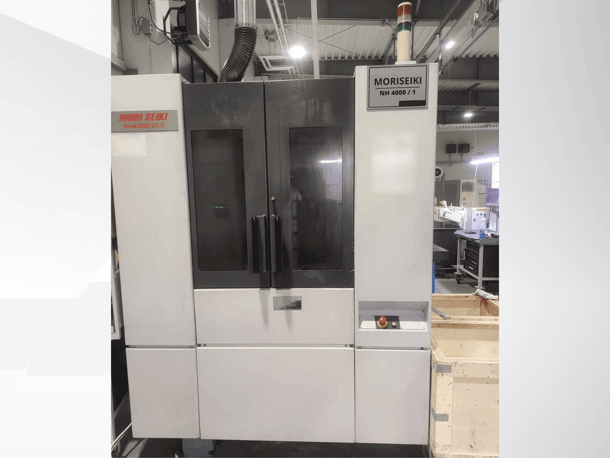 Makine MORI SEIKI NH 4000 DCG - Önden görünüm
