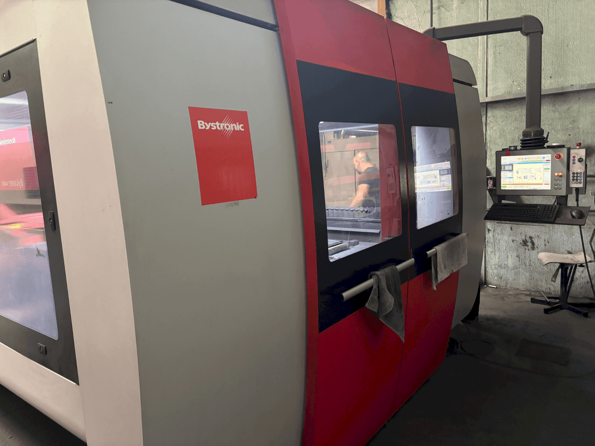 Makine Bystronic Bysprint Pro 3015 - Önden görünüm