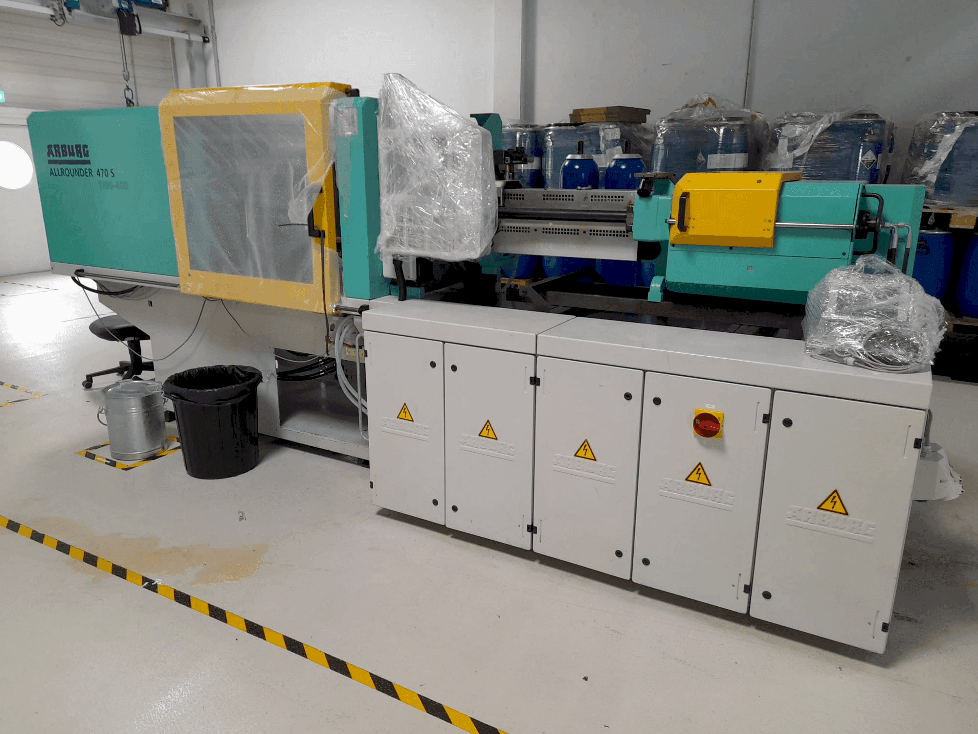 Makine Arburg Allrounder 470S 1100-400 with Multilift handling (2010) - Önden görünüm