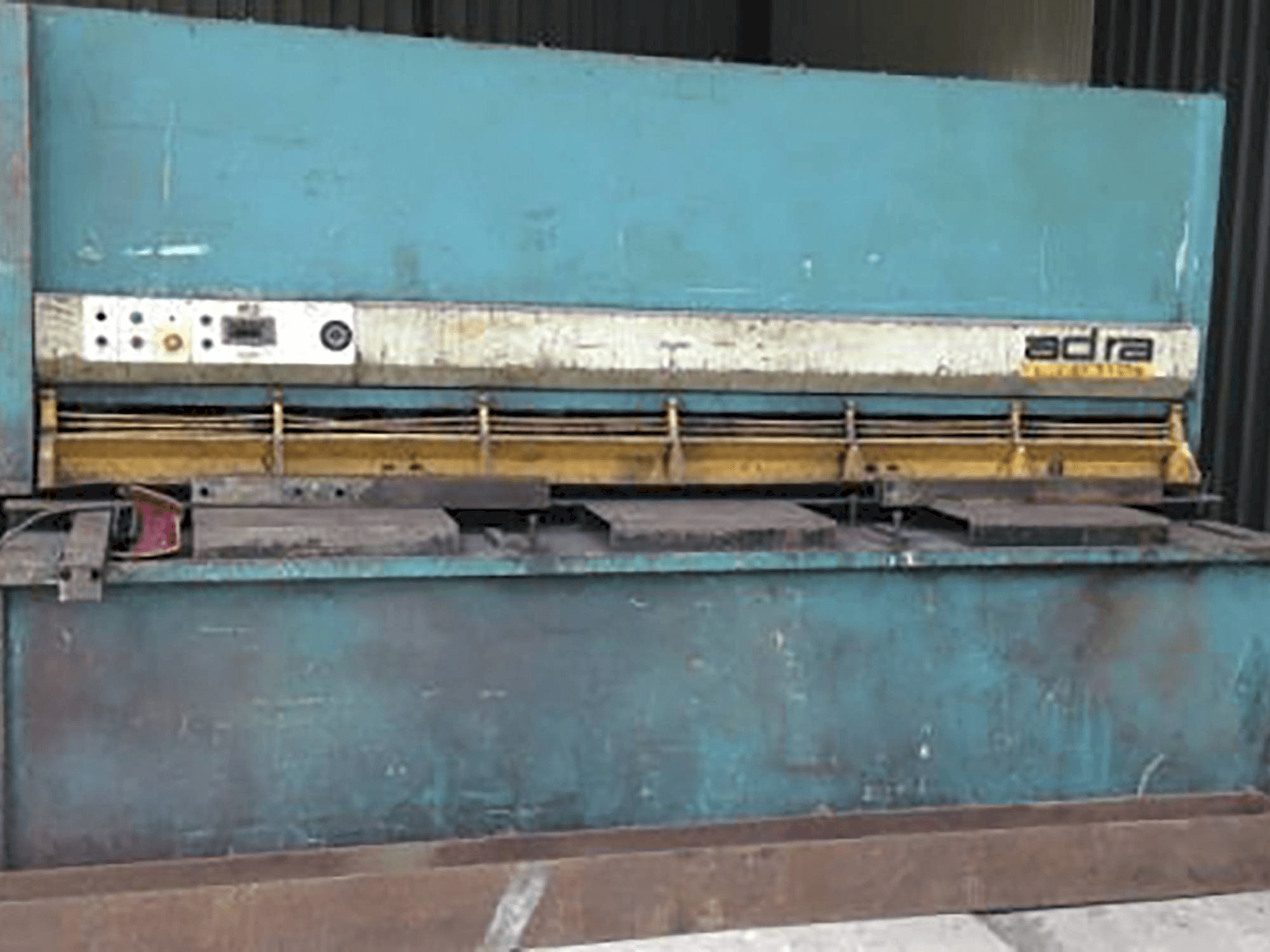 Makine ADIRA - Önden görünüm GHS-1630