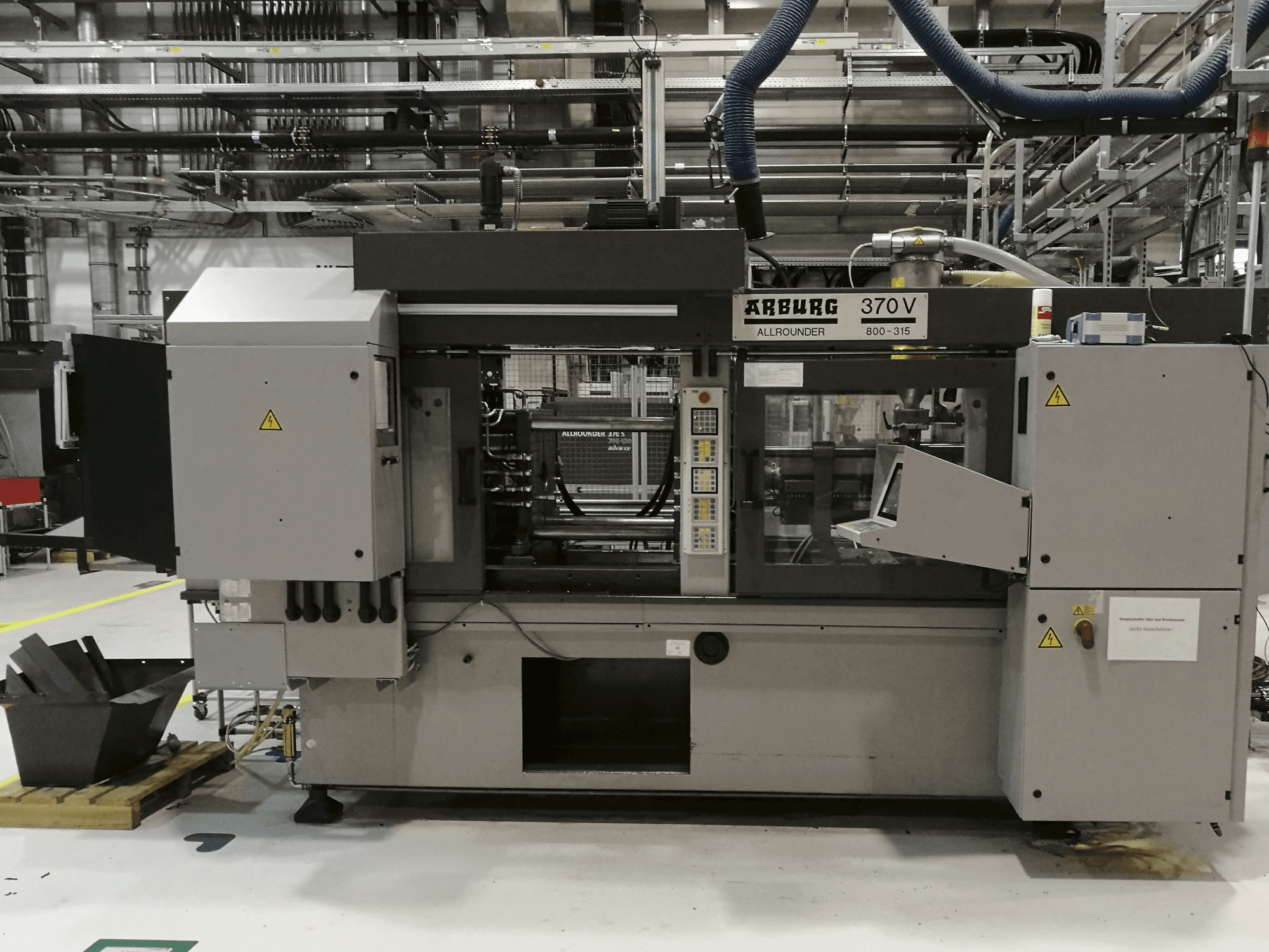 Makine Arburg - Önden görünüm 370V 800-315