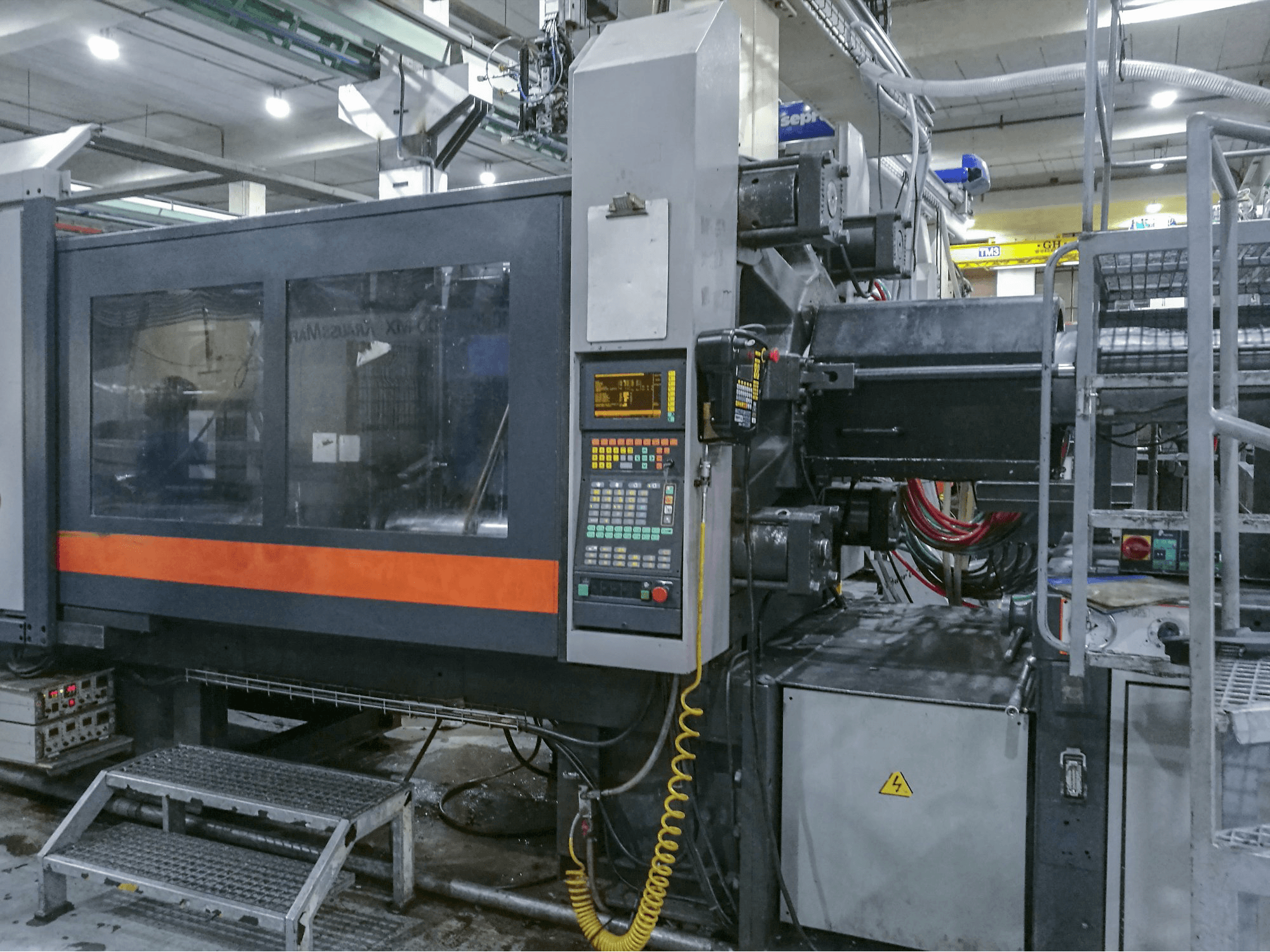 Makine 1 SANDRETTO - Sağdan görünüm 4435-550