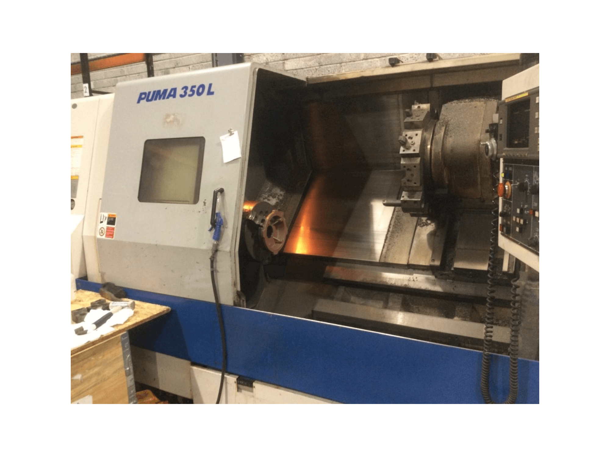 Makine DAEWOO Puma 350LB - Önden görünüm