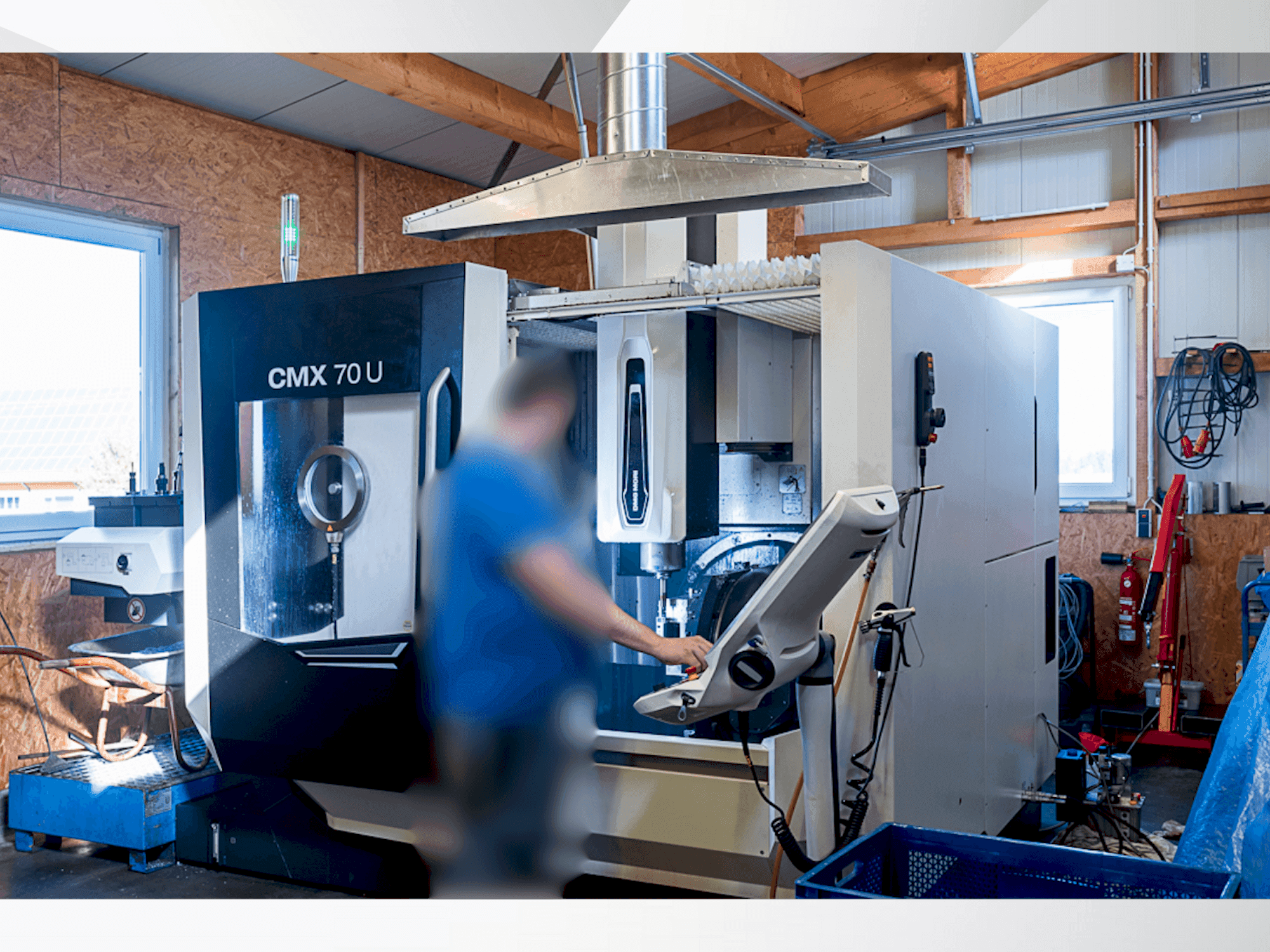 Makine DMG MORI CMX 70 U - Önden görünüm