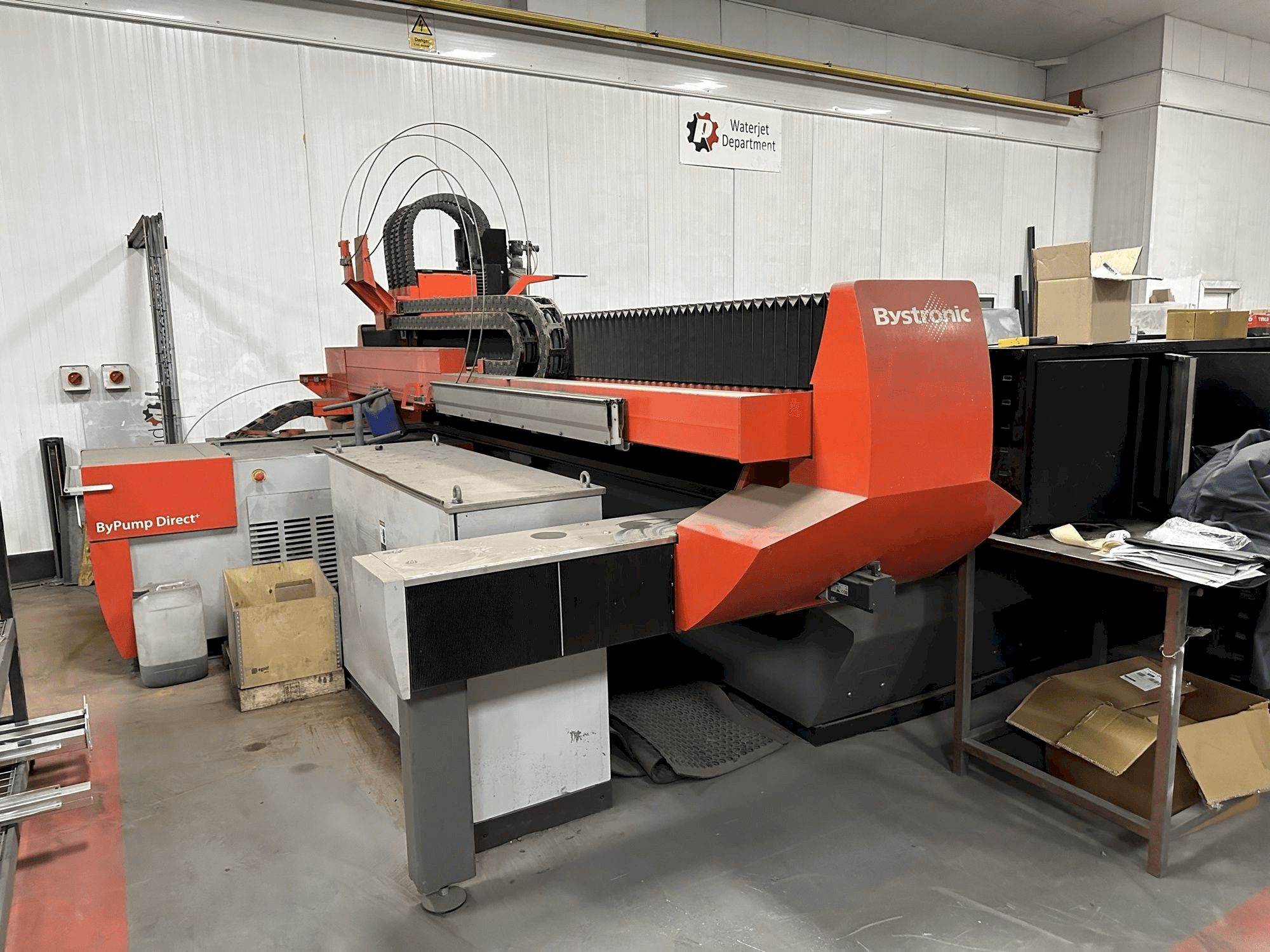 Makine Bystronic Byjet Flex 6030 Waterjet - Önden görünüm
