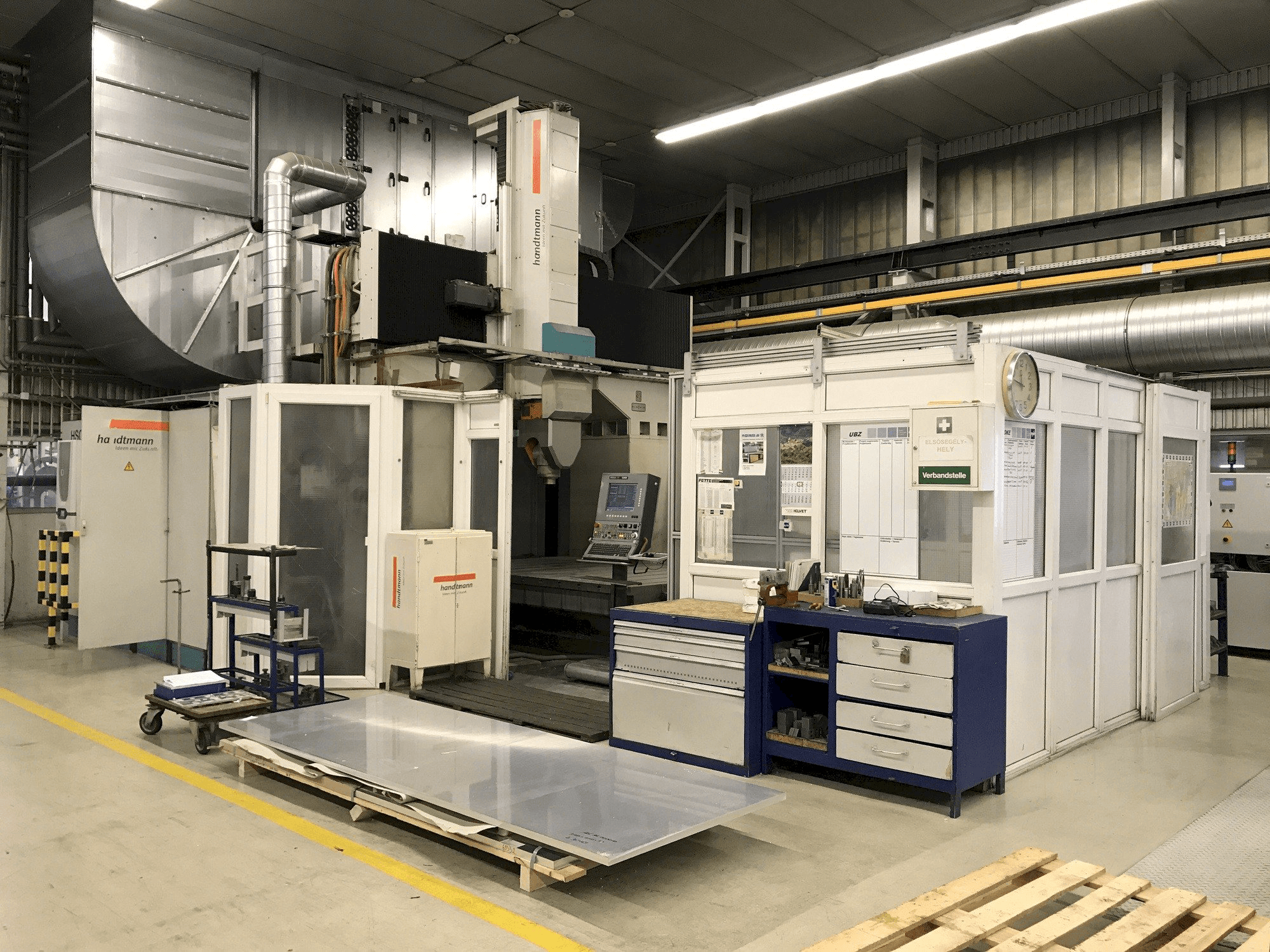 Makine Handtmann UBZ NT 300/200 T2 - Önden görünüm