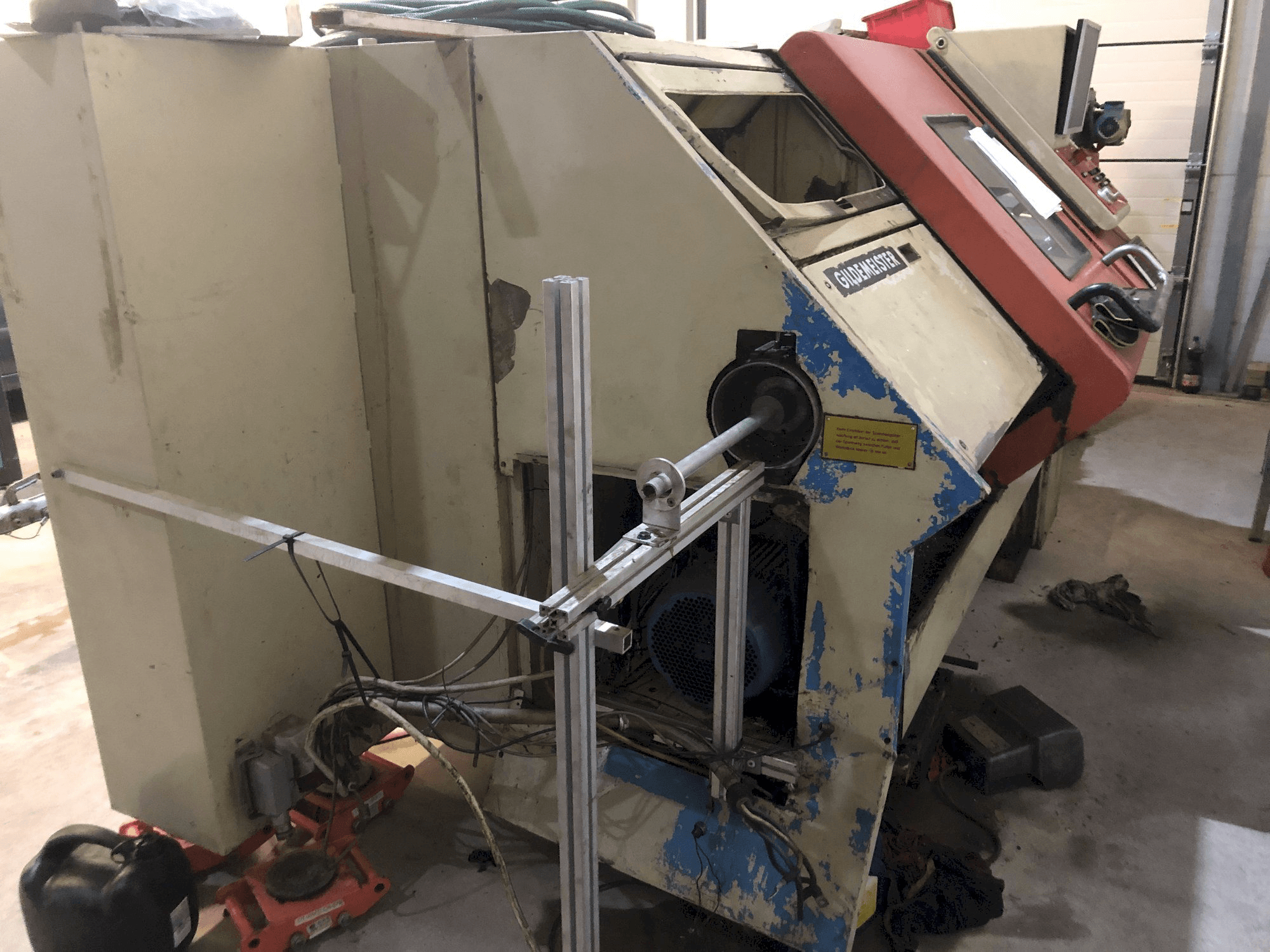 Makine Gildemeister NEF CT 40 - Sol taraftaki görüntü