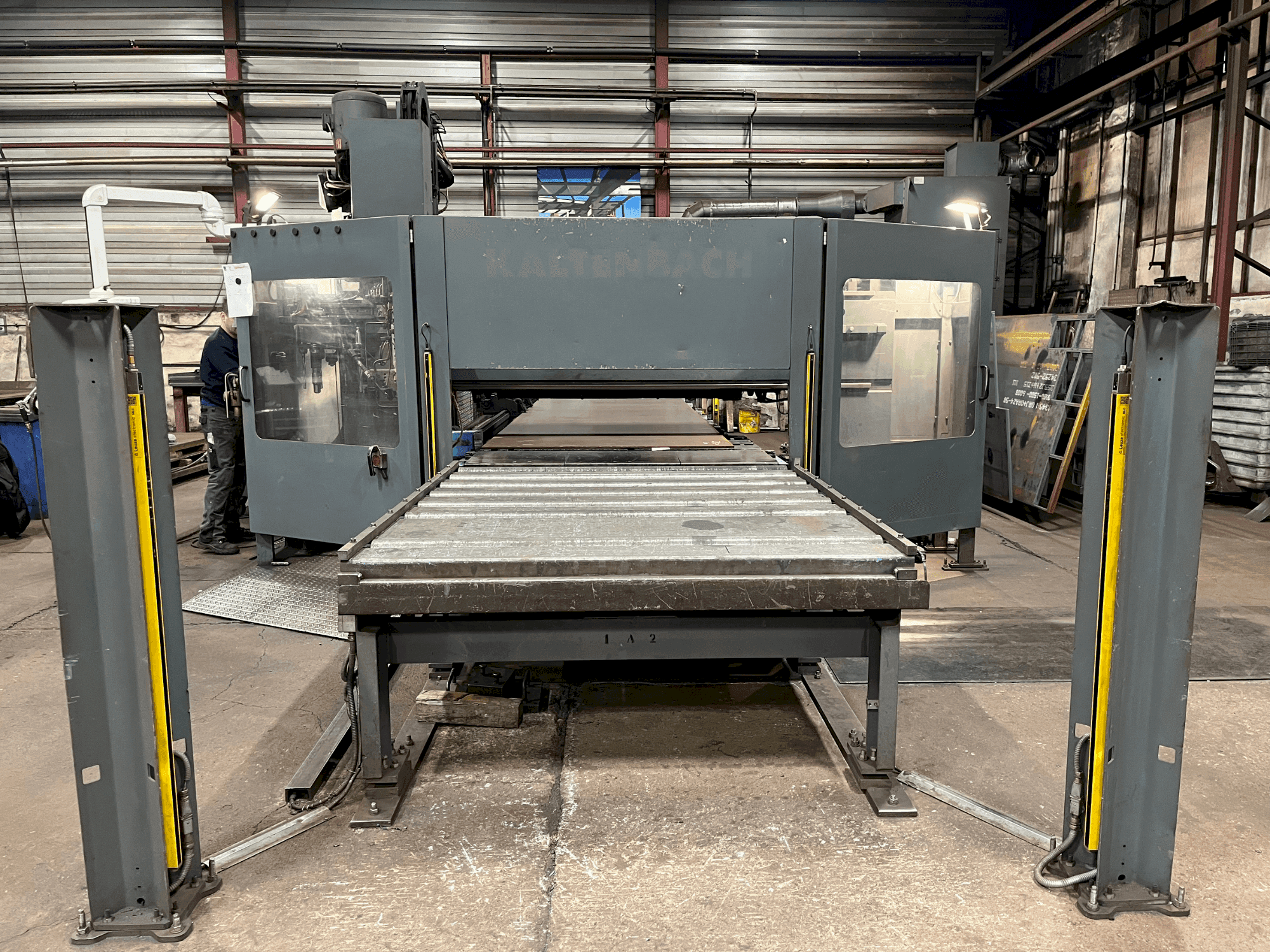 Makine KALTENBACH KF 1606 - Önden görünüm