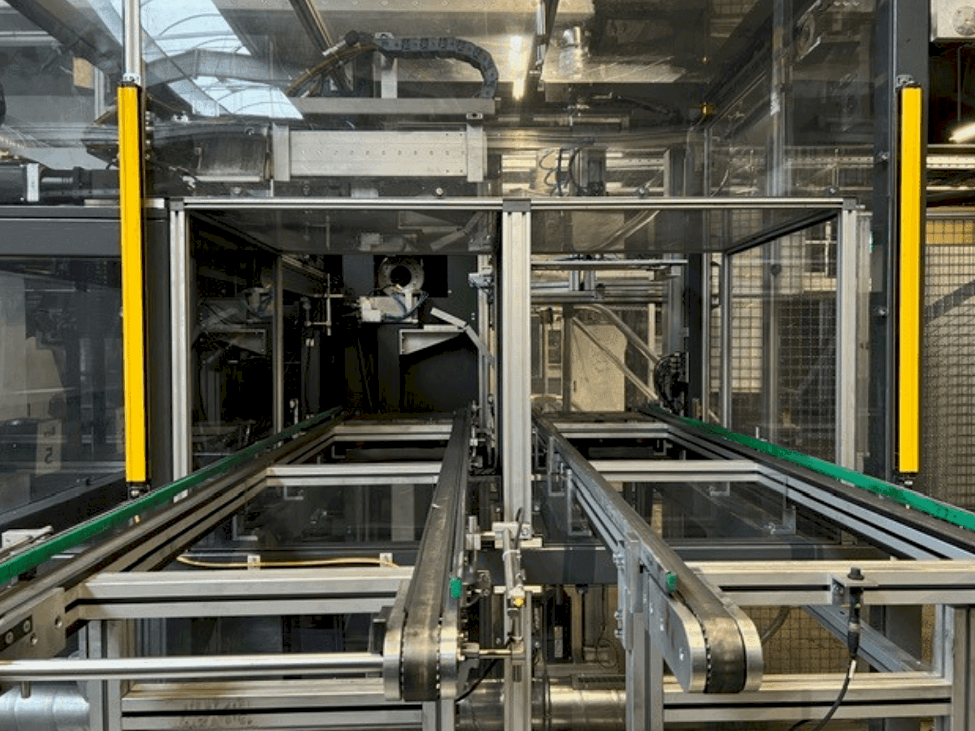 Makine KOMAGE S 50 4E CNC - Önden görünüm