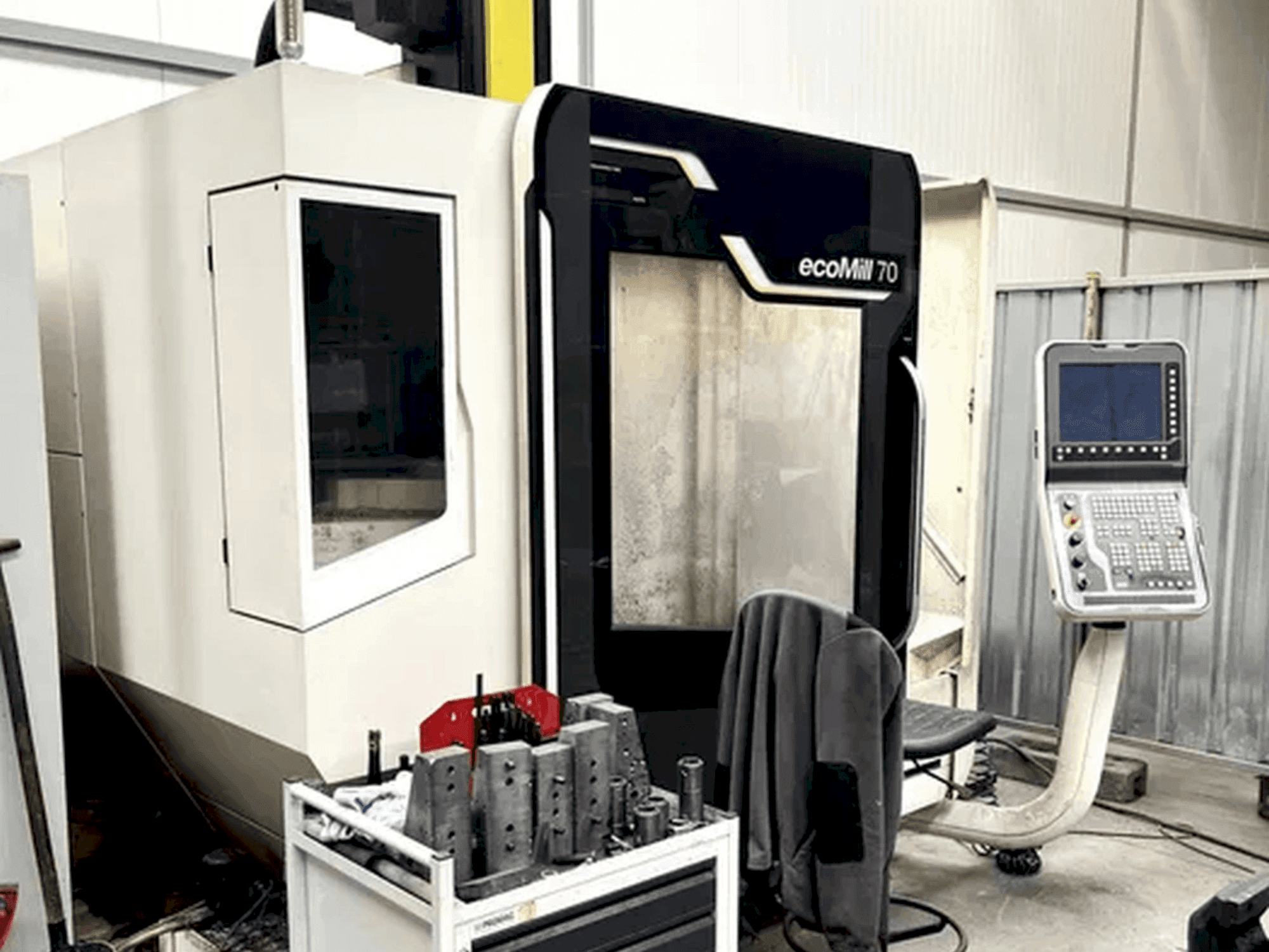 Makine DMG MORI ecoMill 70 - Önden görünüm