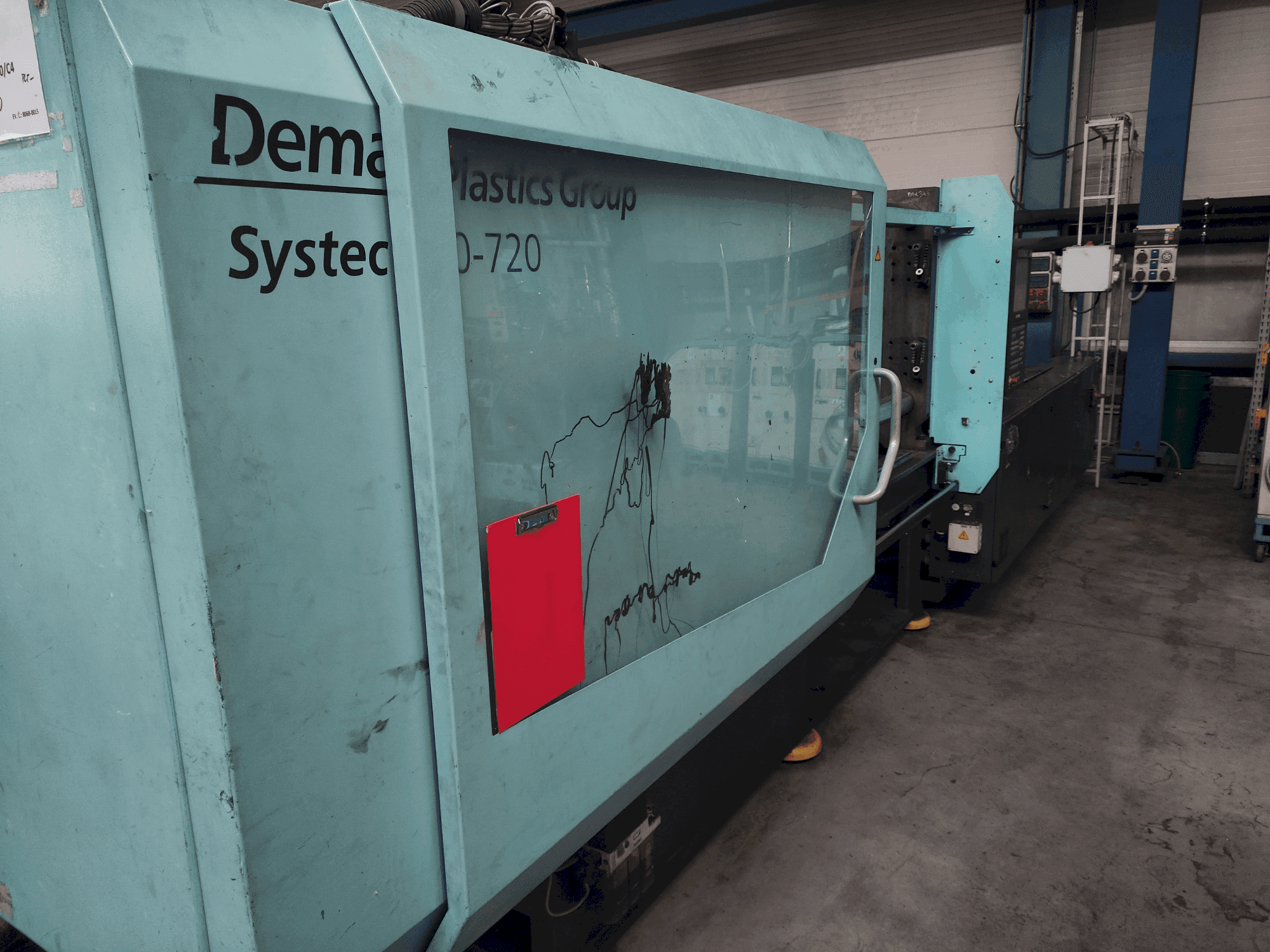 Makine DEMAG Systec 350/720-1450 - Önden görünüm