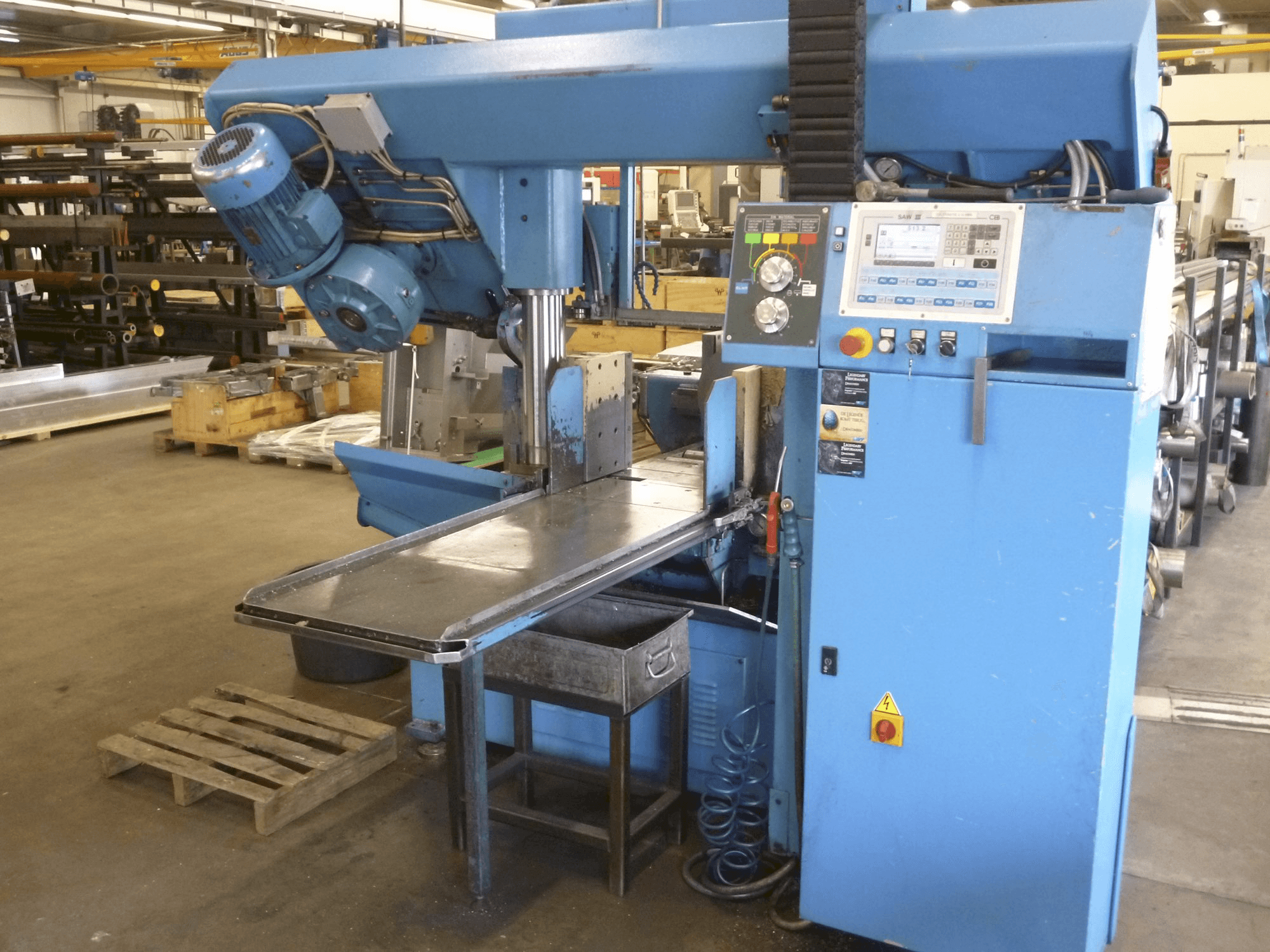 Makine DoALL - Önden görünüm 450