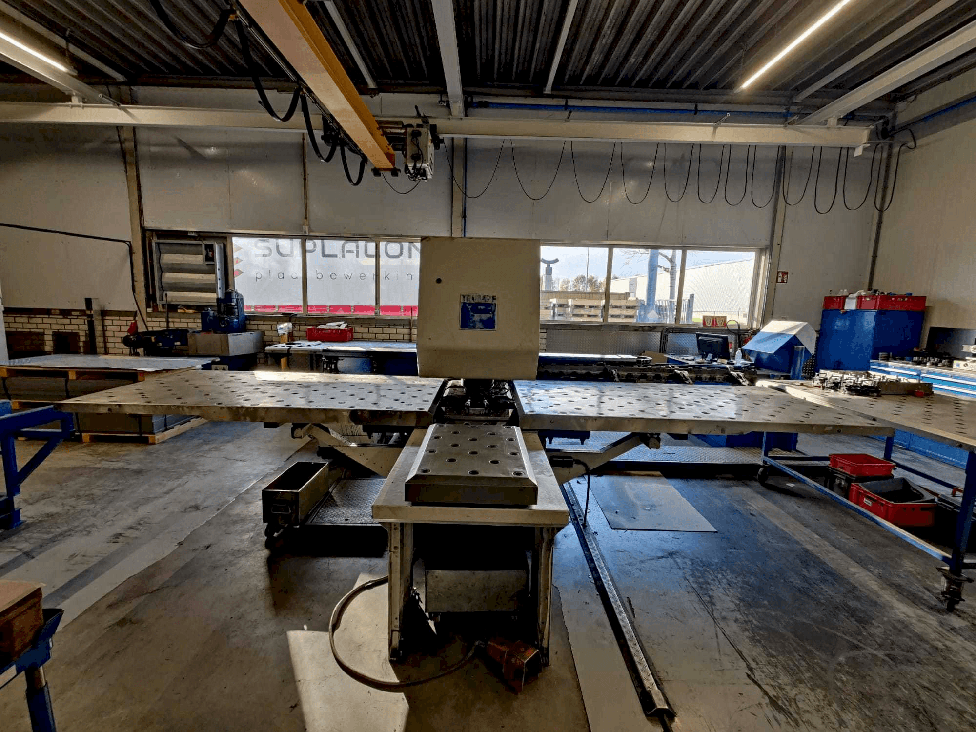 Makine Trumpf Trumatic 500 - Önden görünüm