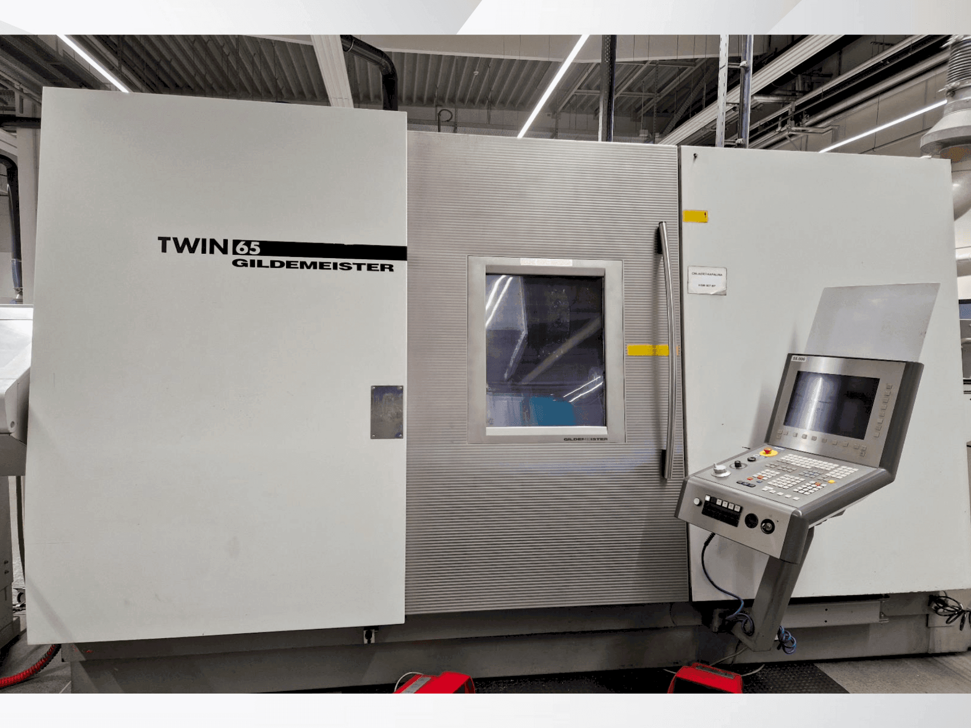 Makine Gildemeister TWIN 65 (2004) - Önden görünüm