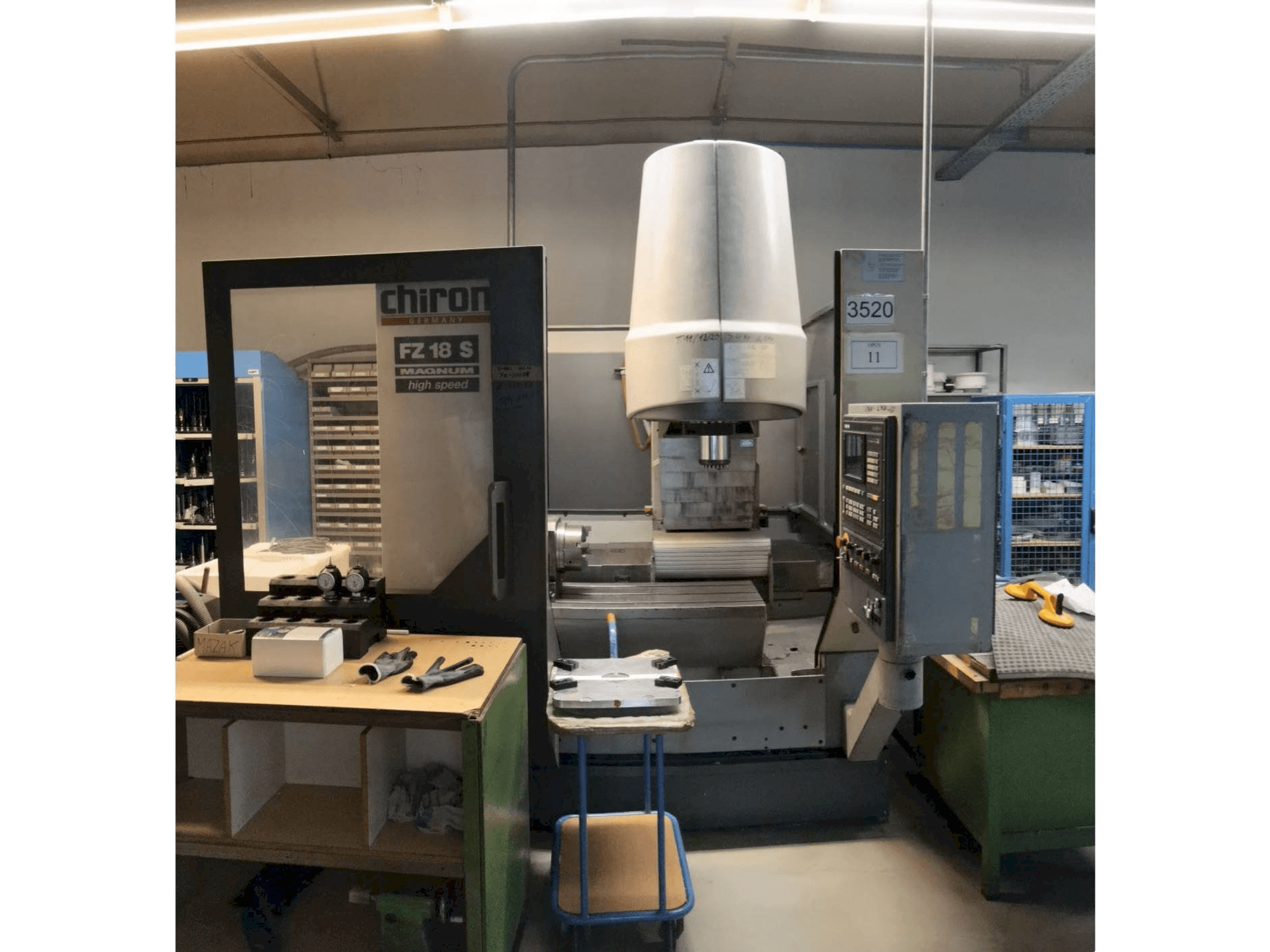 Makine CHIRON FZ18 - Önden görünüm