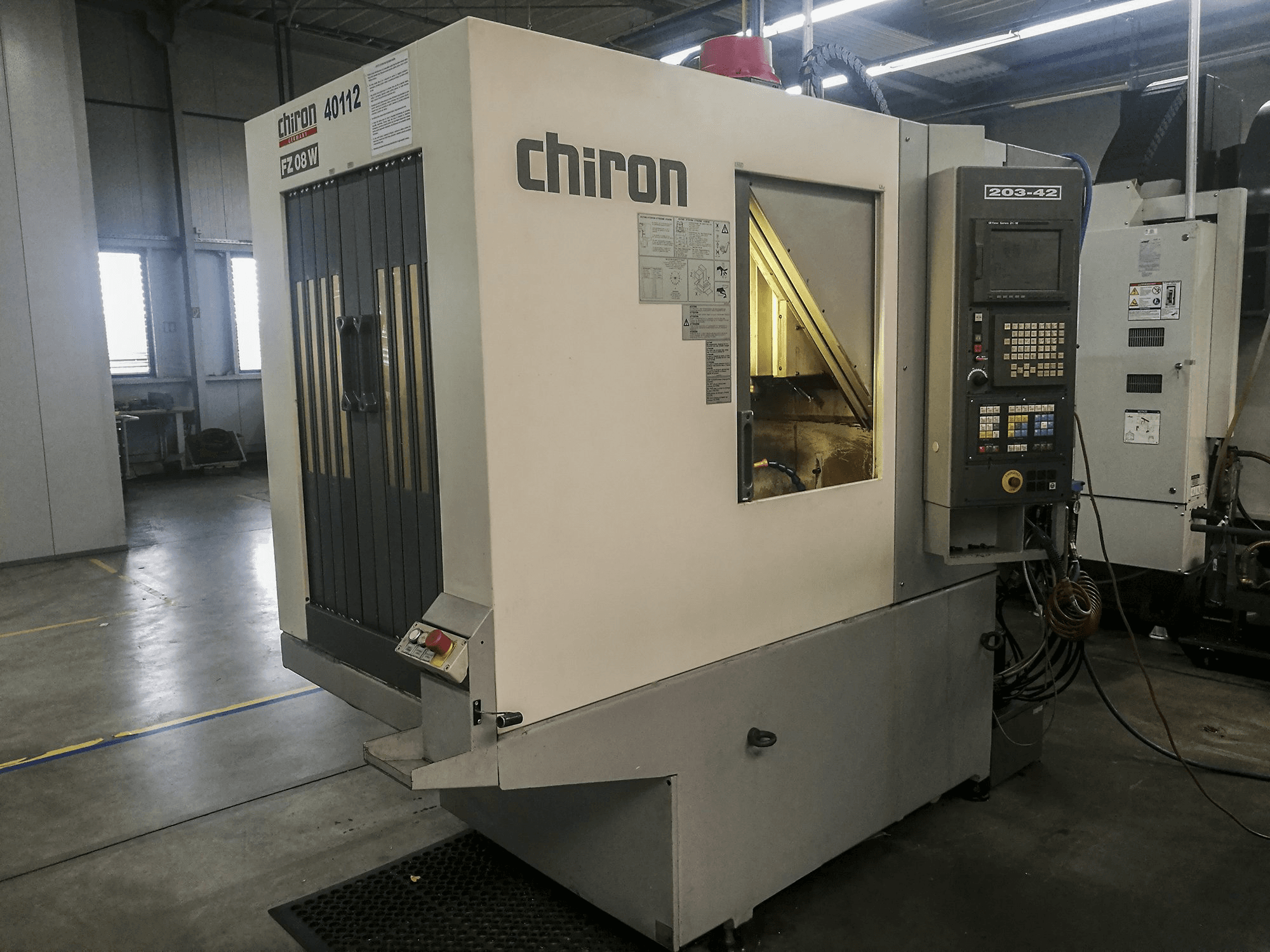 Makine Chiron - Sol görünüm FZ 08 W