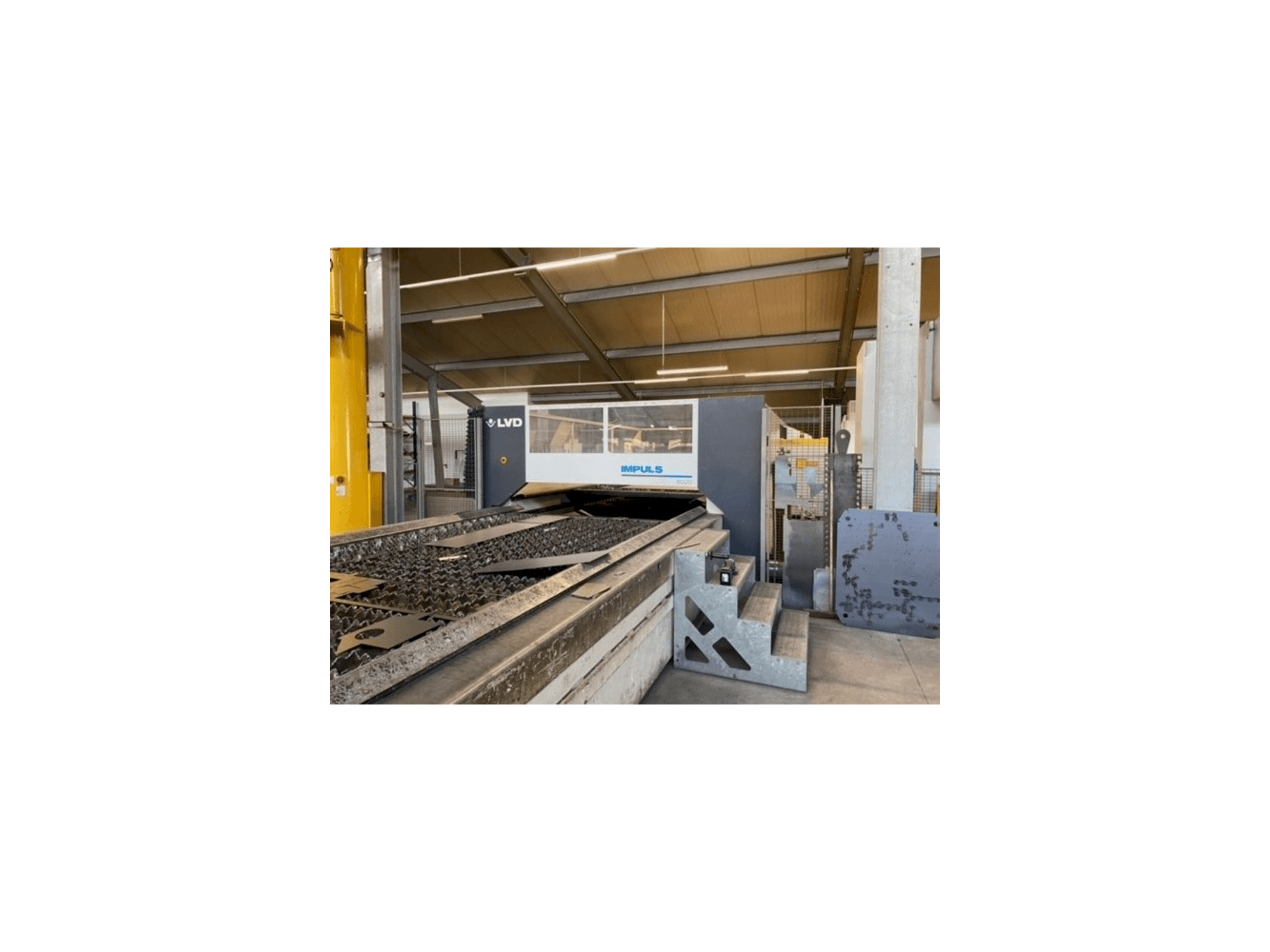 Makine LVD Impuls 6020 - Önden görünüm