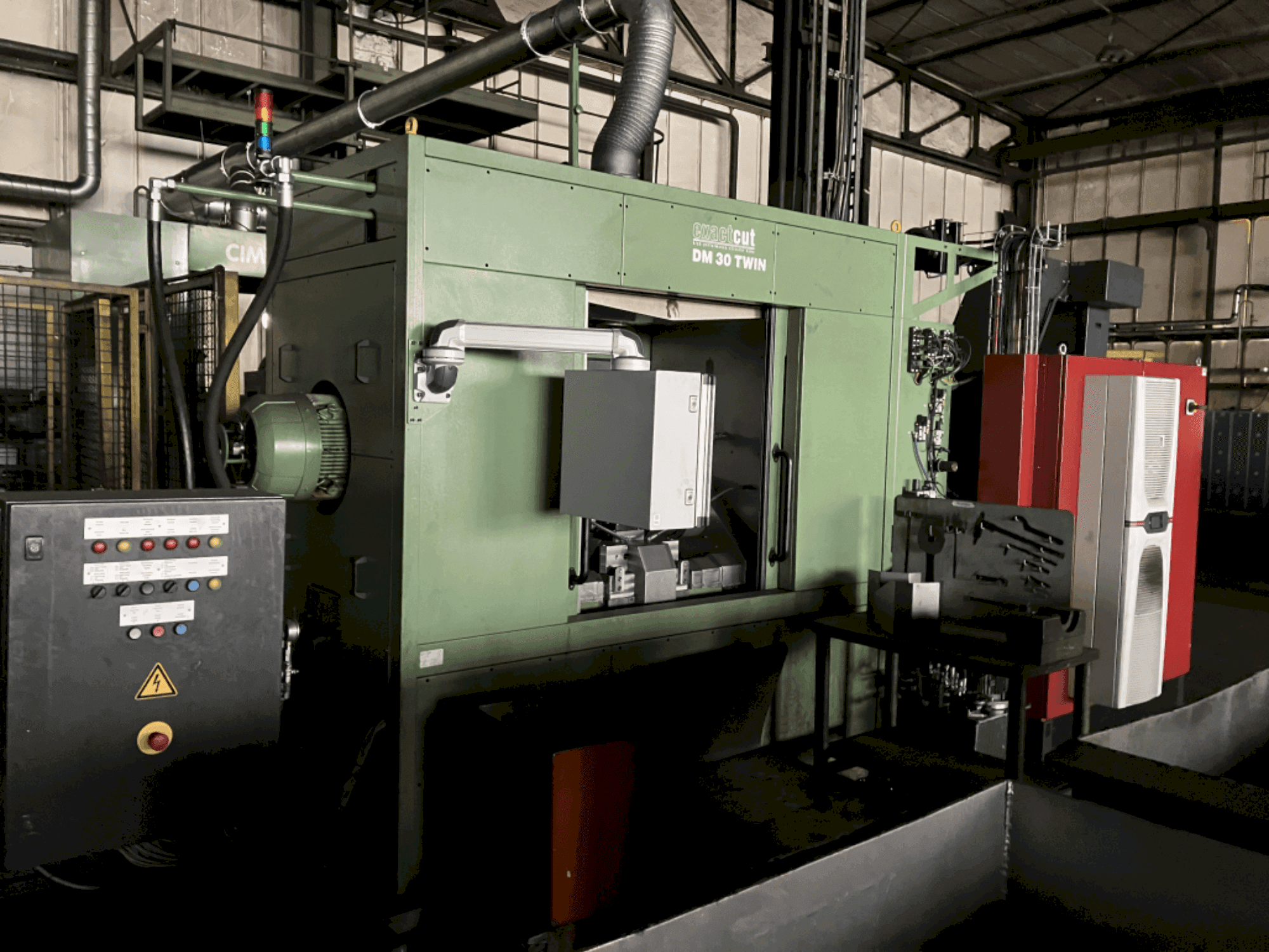 Makine ExactCut DM 30 TWIN - Önden görünüm