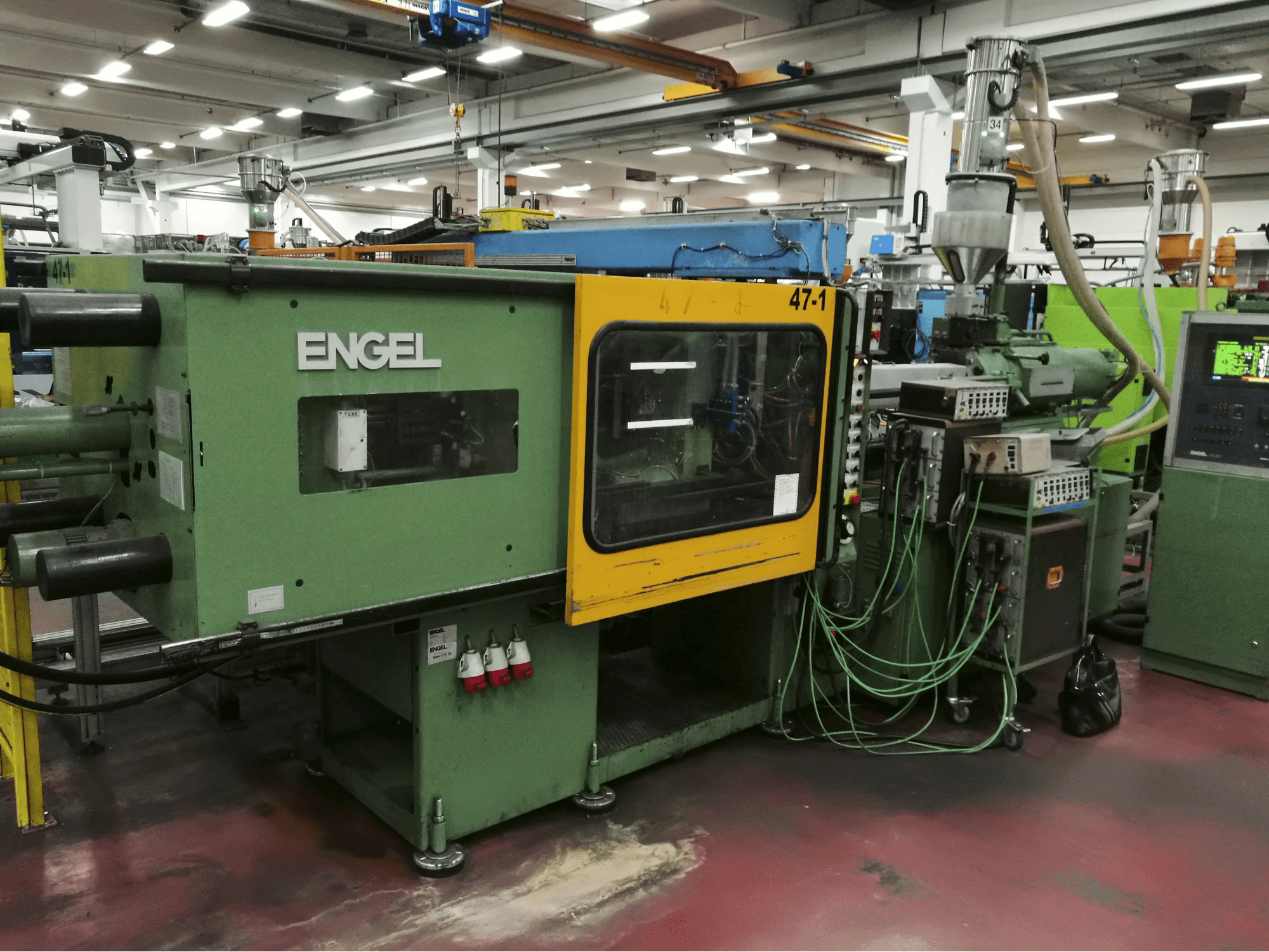 Makine ENGEL - Sol görünüm ES 1300/200