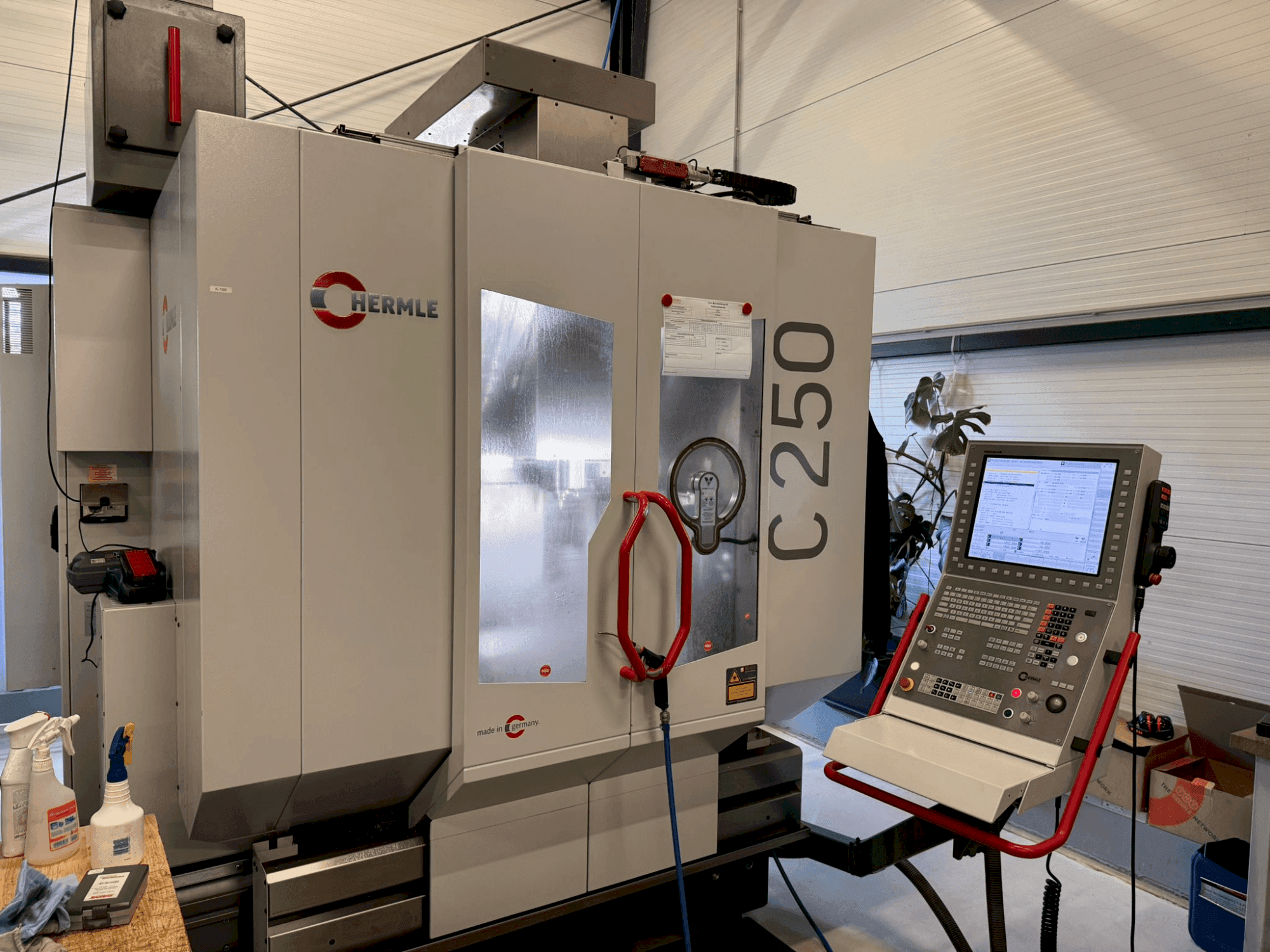 Makine HERMLE C 250 - Önden görünüm