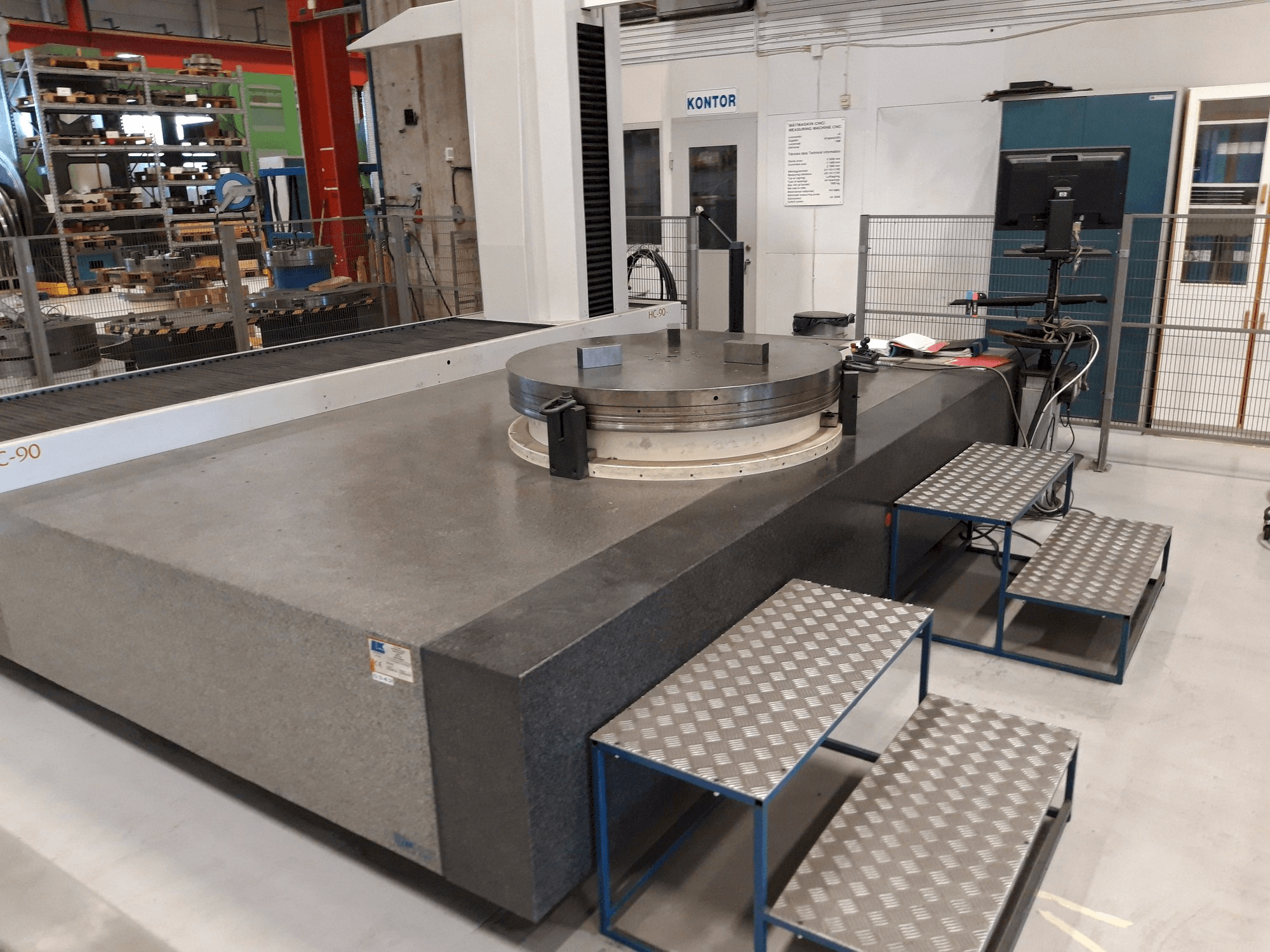 Makine LK HC90 - Önden görünüm