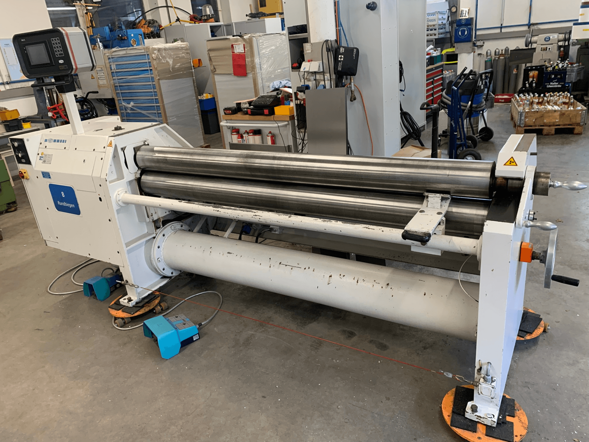 FASTI model 136-20-4.5 sac haddeleme makinesinin yandan görünümü; gümüş renkli silindirler ve kontrol paneli ile birlikte gösterilmiştir.