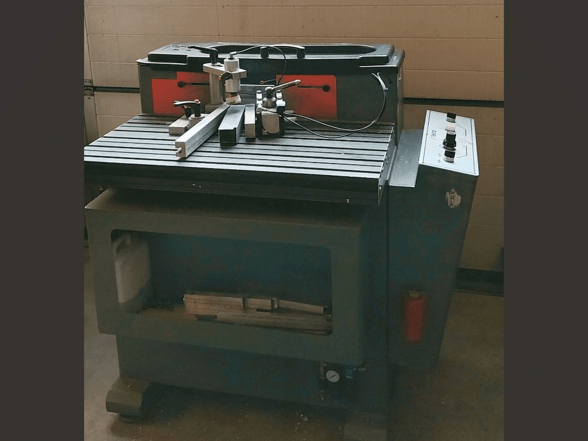 Makine Tekna TK661 - Sol taraftaki görüntü