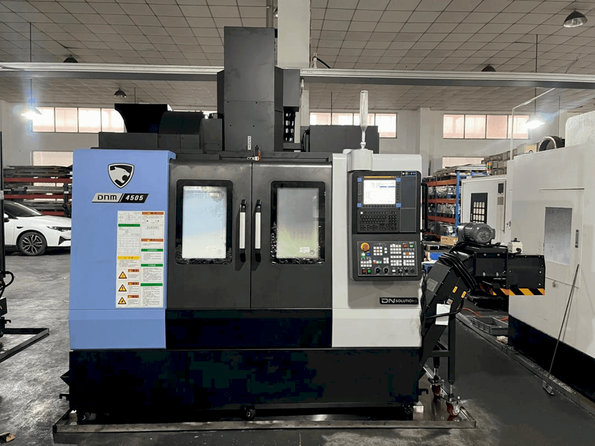 Makine DOOSAN dnm 4505 (2024) - Önden görünüm