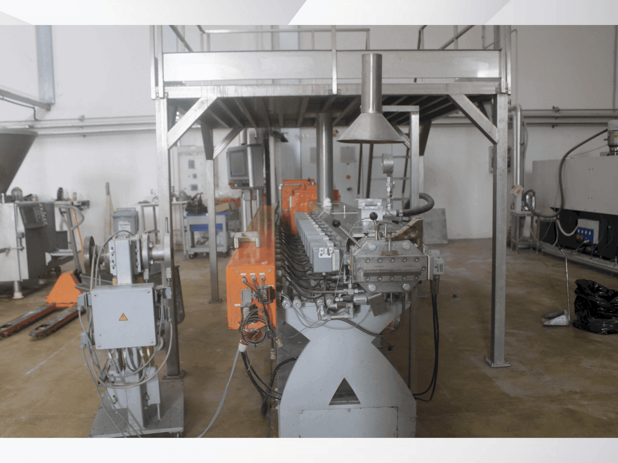 Makine Leistritz ZSE60MAXX-48D - Önden görünüm