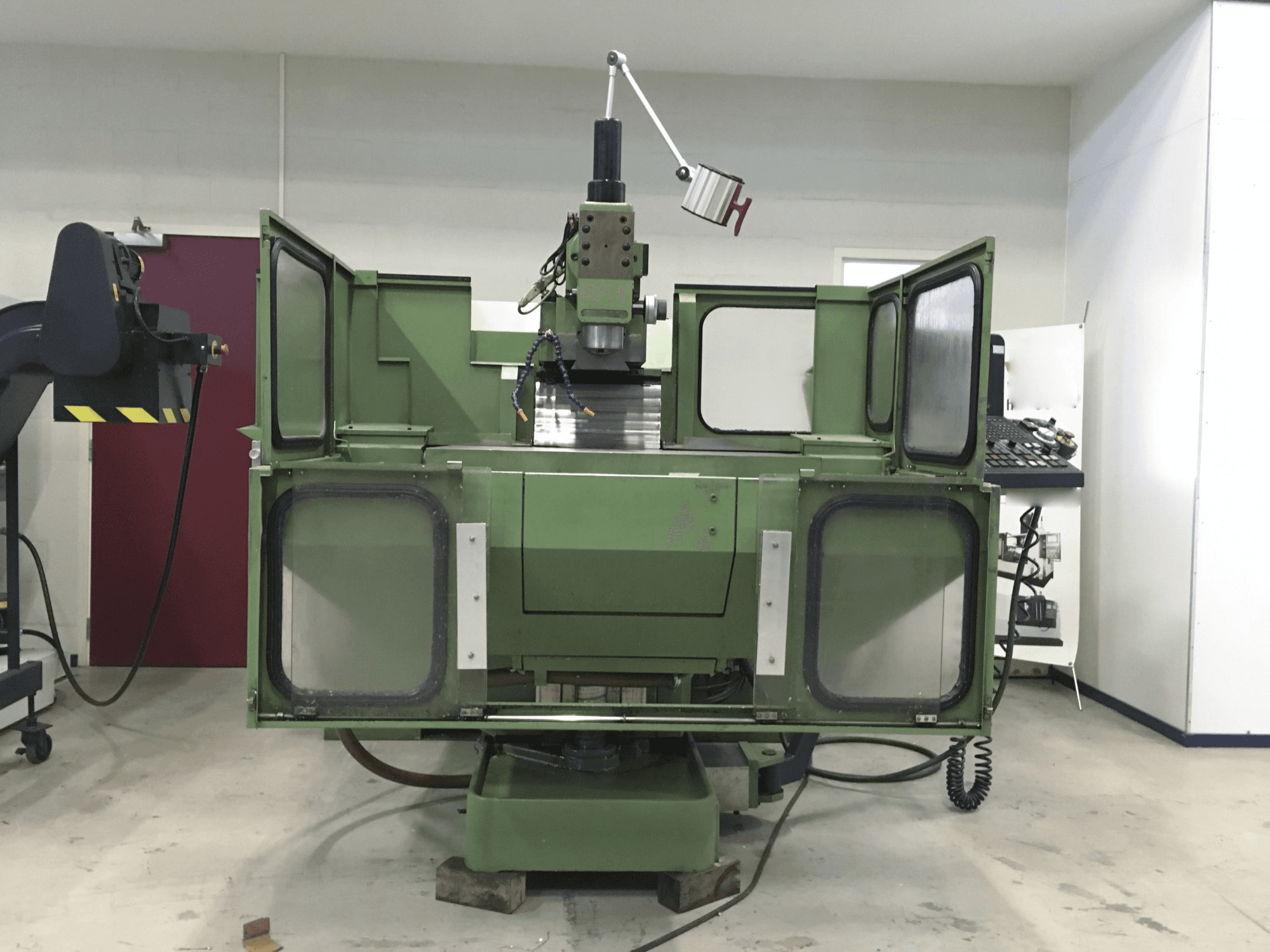 Makine DECKEL - Önden görünüm FP4A
