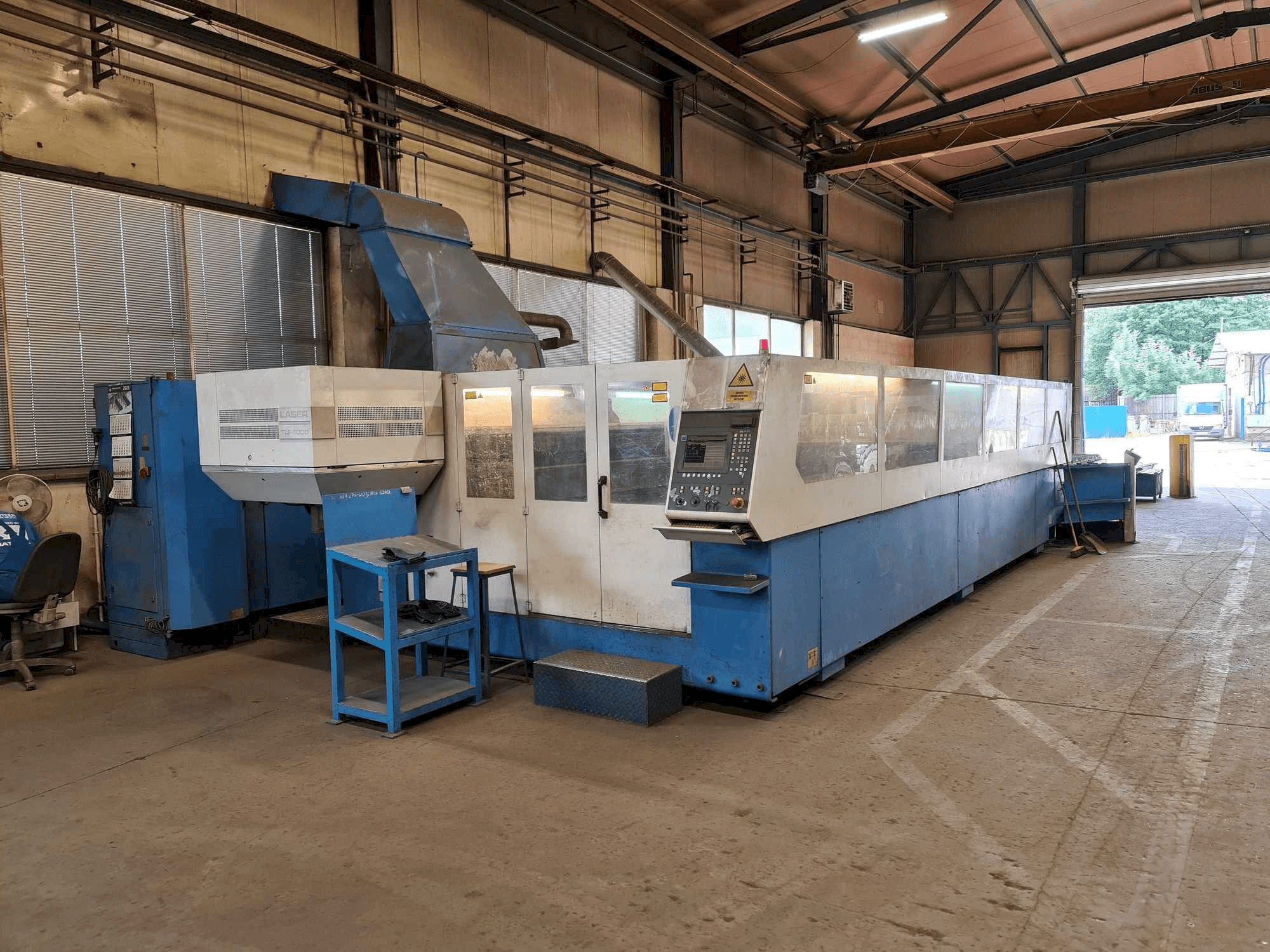 Makine Trumpf Traumatic L 6030 - Sol taraftaki görüntü