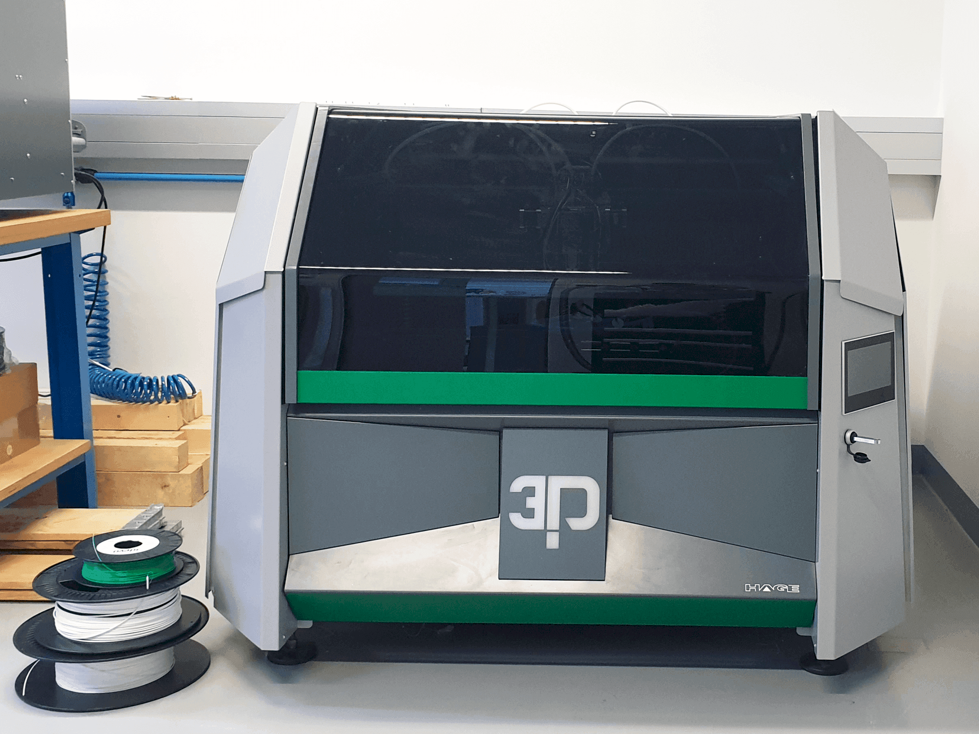 Makine HAGE 3D 140 L-B - Önden görünüm