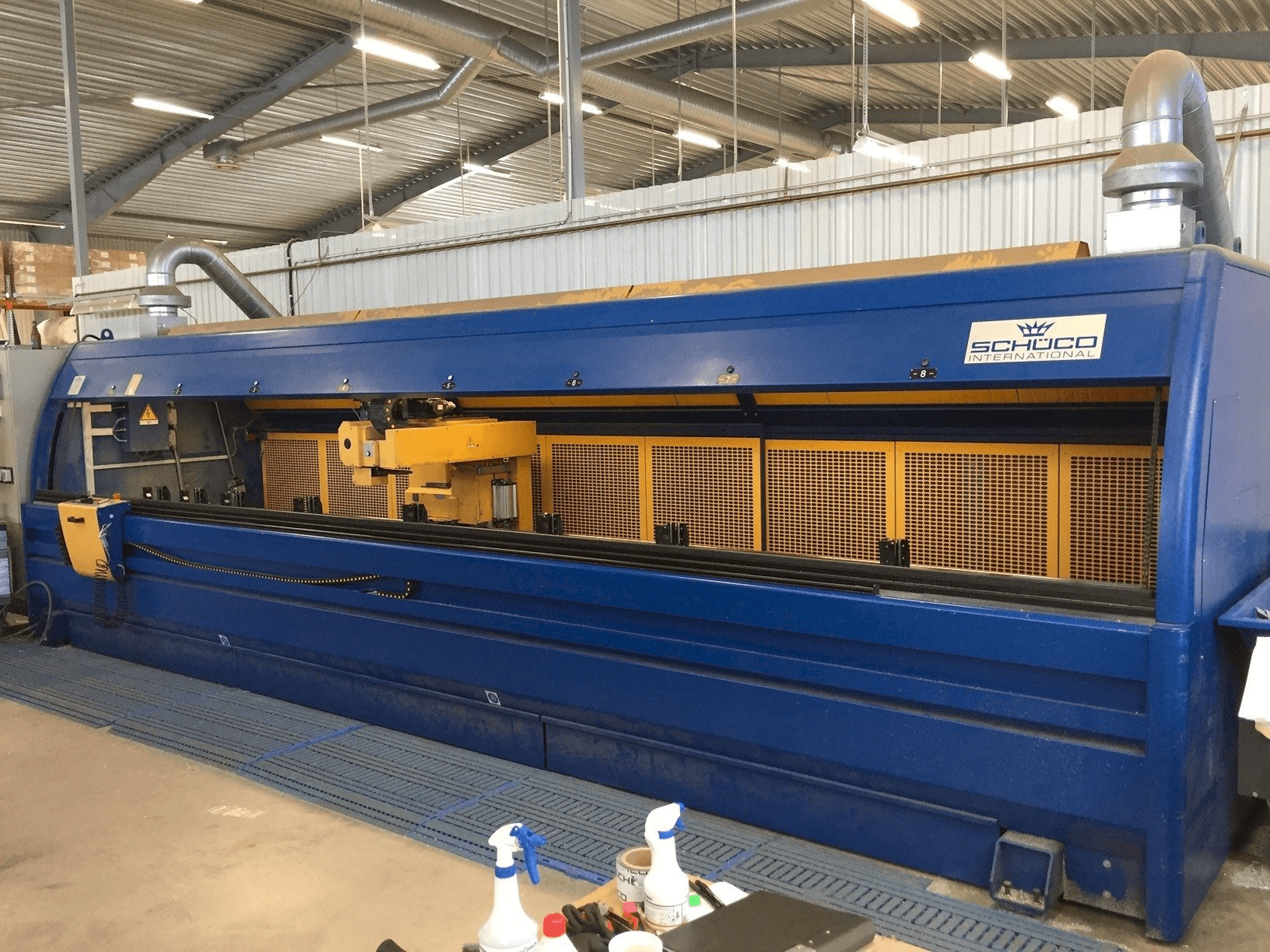 Makine Emmegi Comet - Önden görünüm