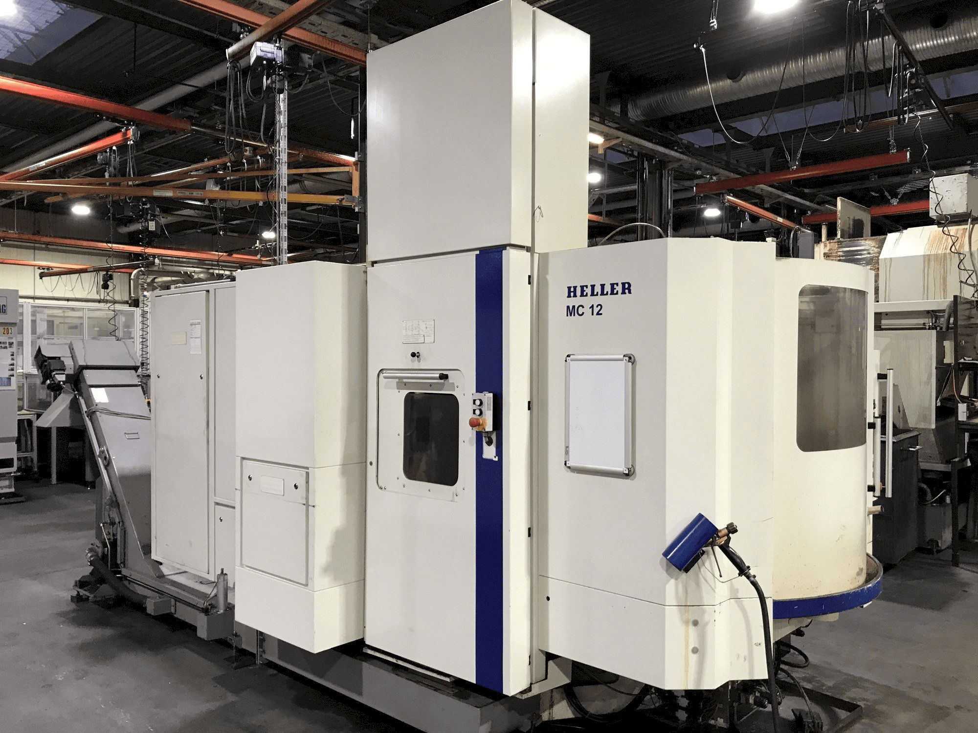 Makine HELLER MC 12 - Önden görünüm