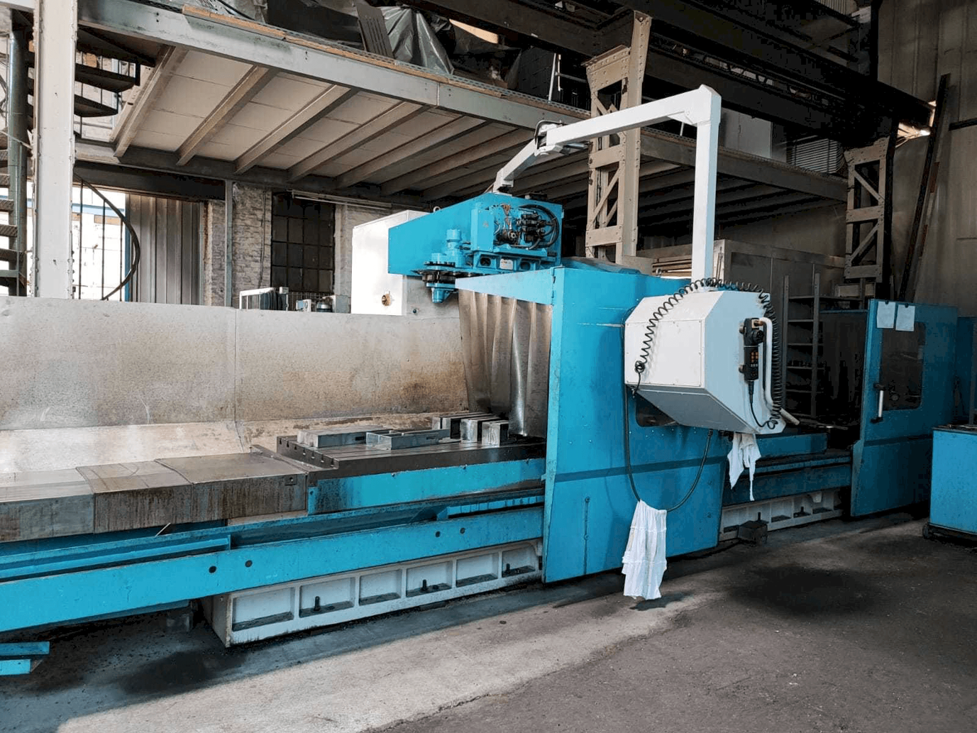 Makine MTE BF 4200 - Önden görünüm