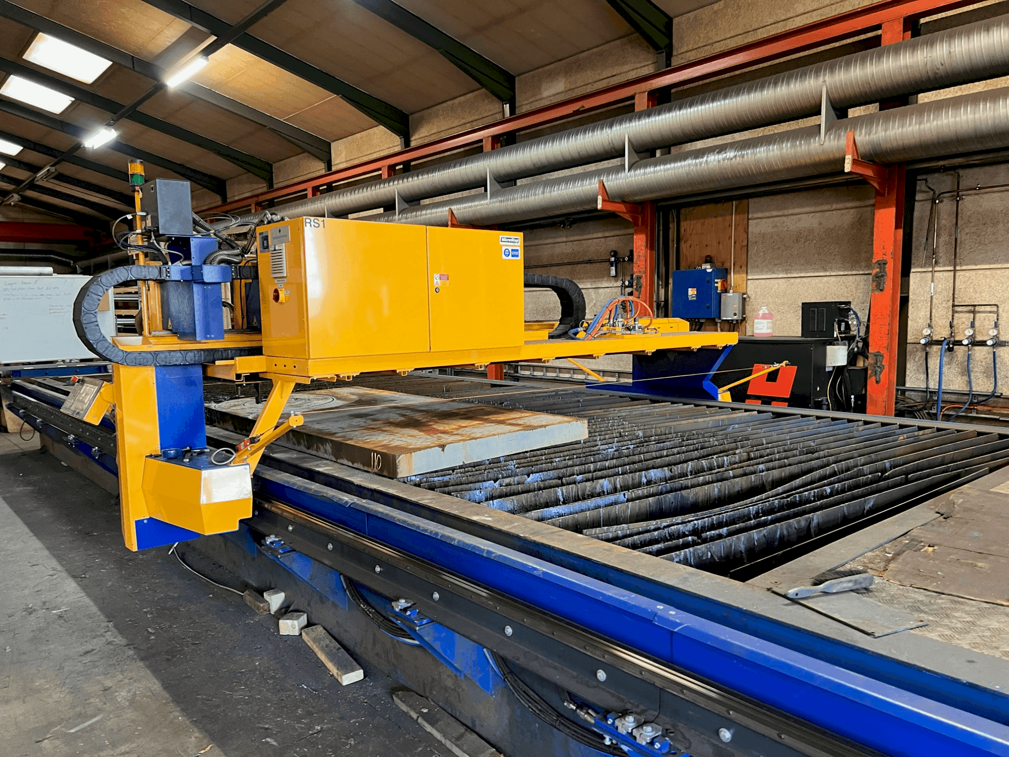 Makine MicroStep MasterCut X 9001.30PG - Önden görünüm