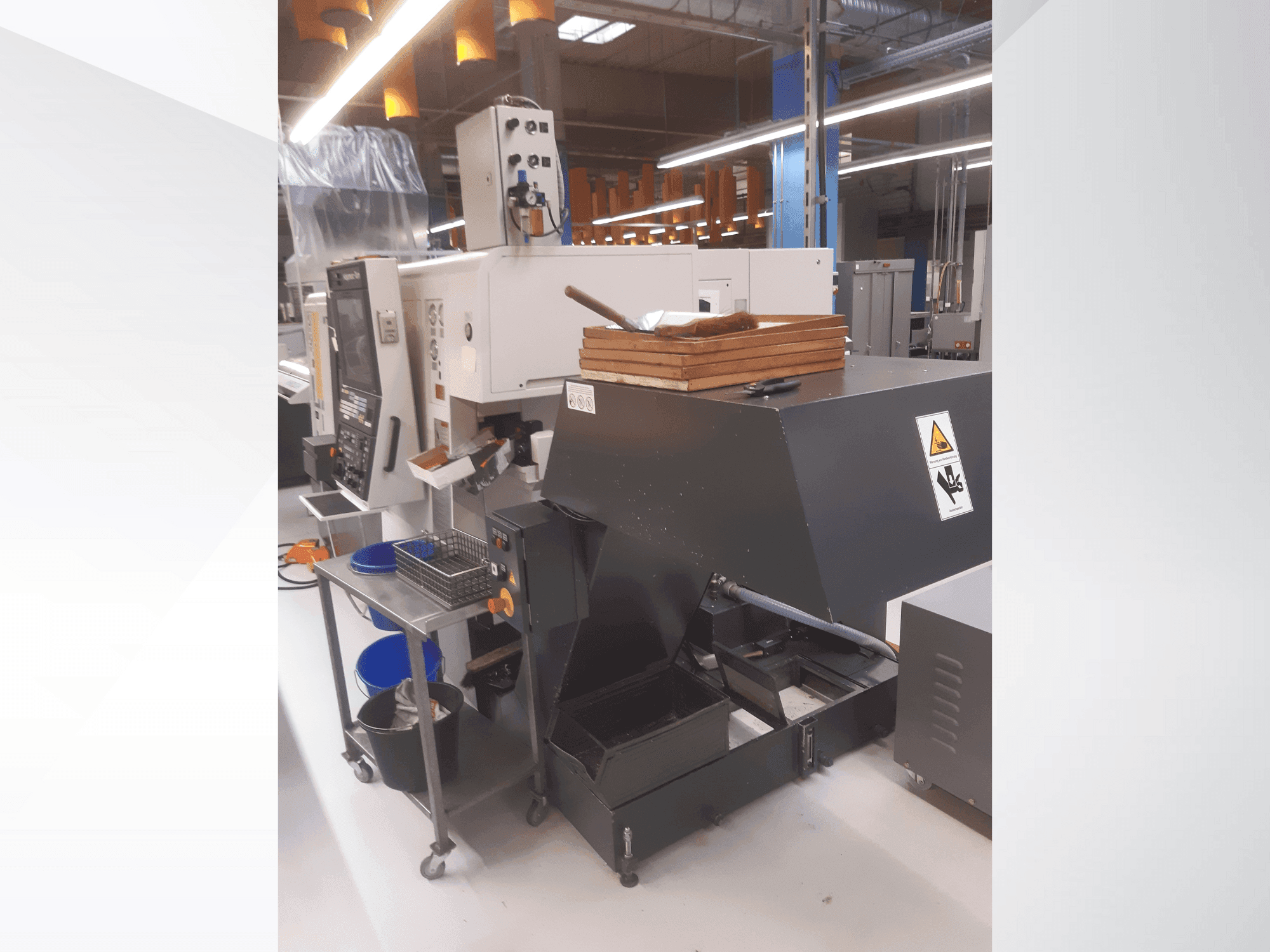Makine NAKAMURA WT 150 II - Önden görünüm