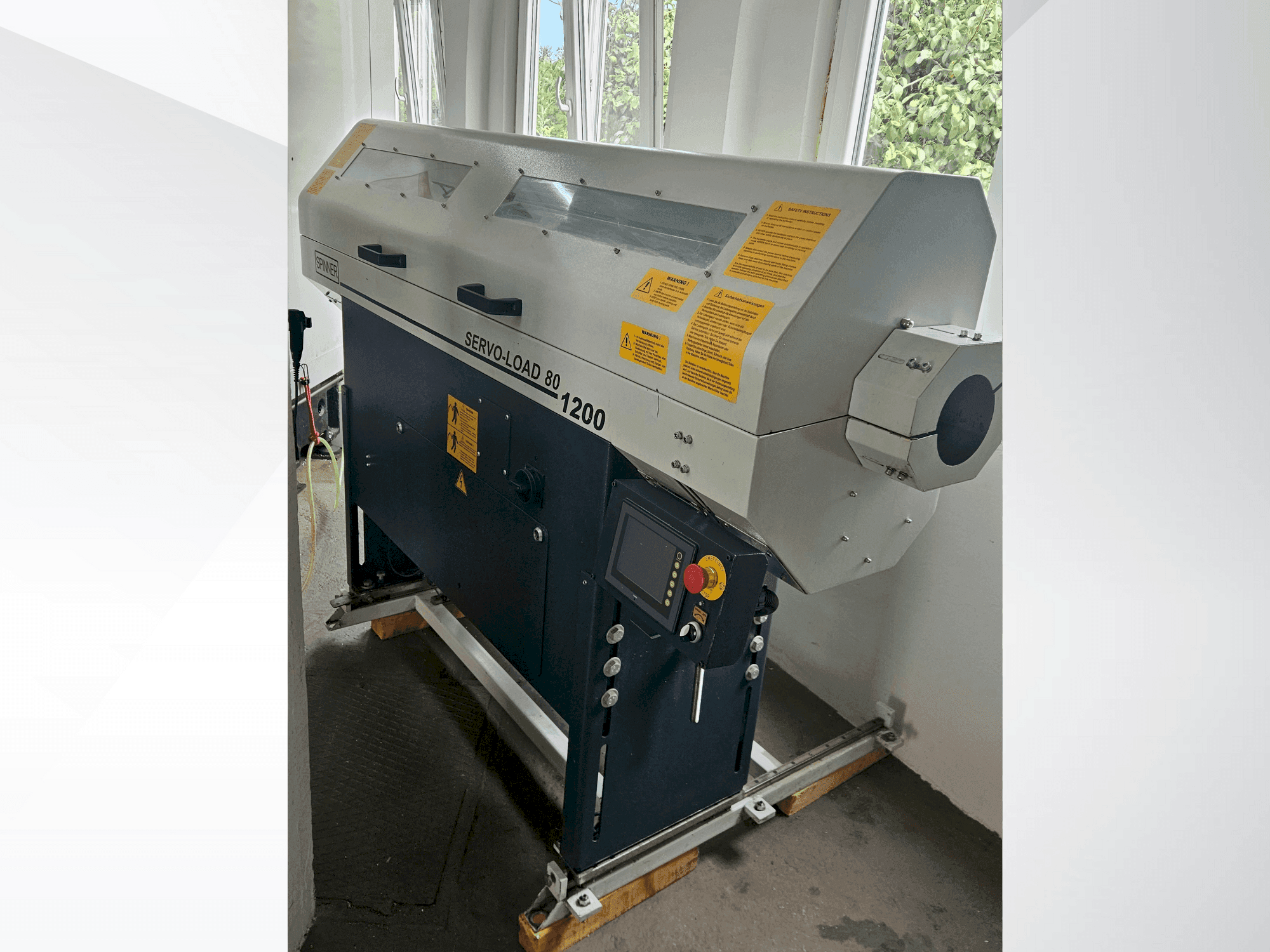 Makine SPINNER SERVO-LOAD 80-1200 - Önden görünüm