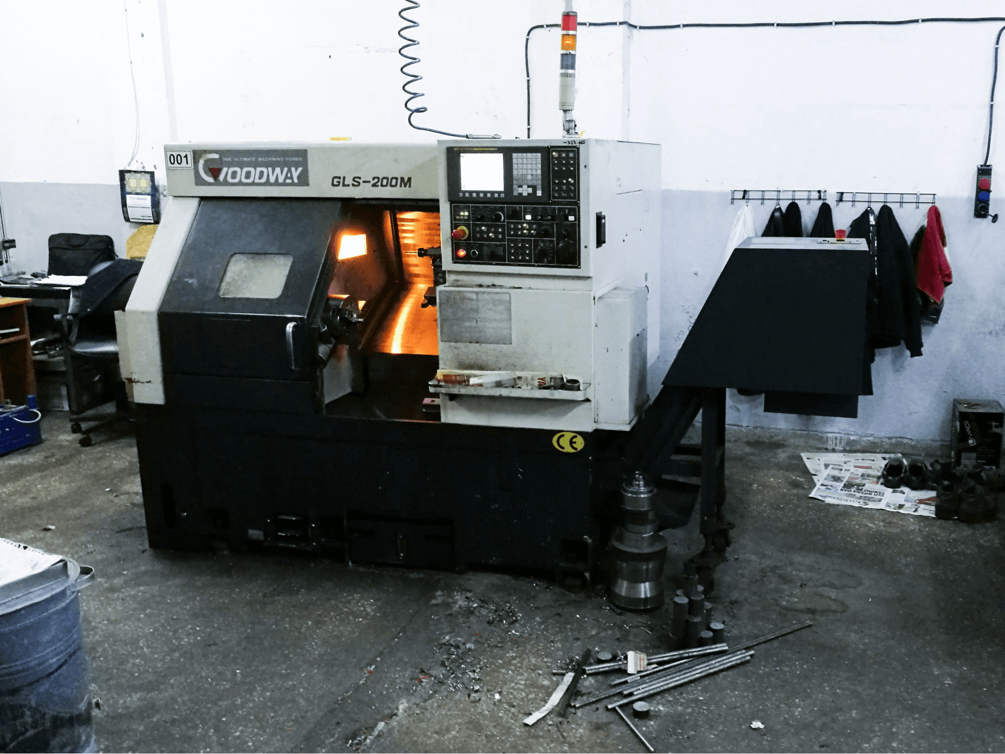 Makine Goodway - Sol görünüm GLS-200M