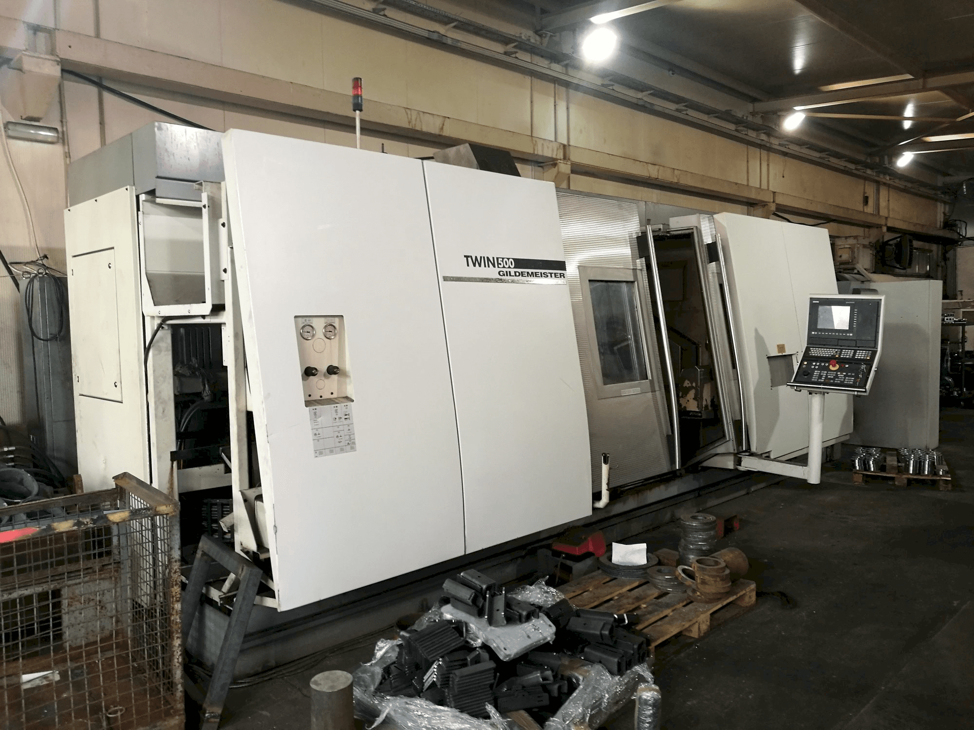 Makine Gildemeister TWIN 500 - Önden görünüm